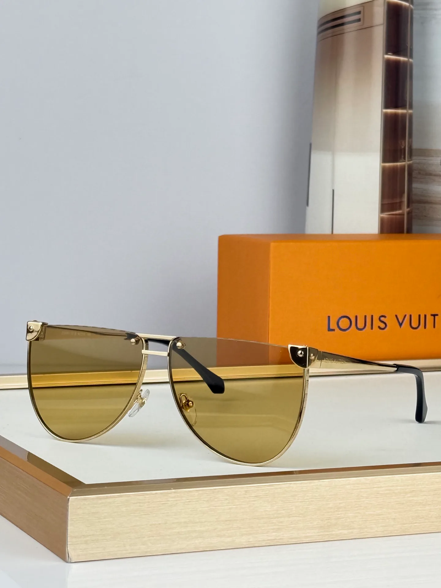 Glasses LOUIS VUITTON 17366453