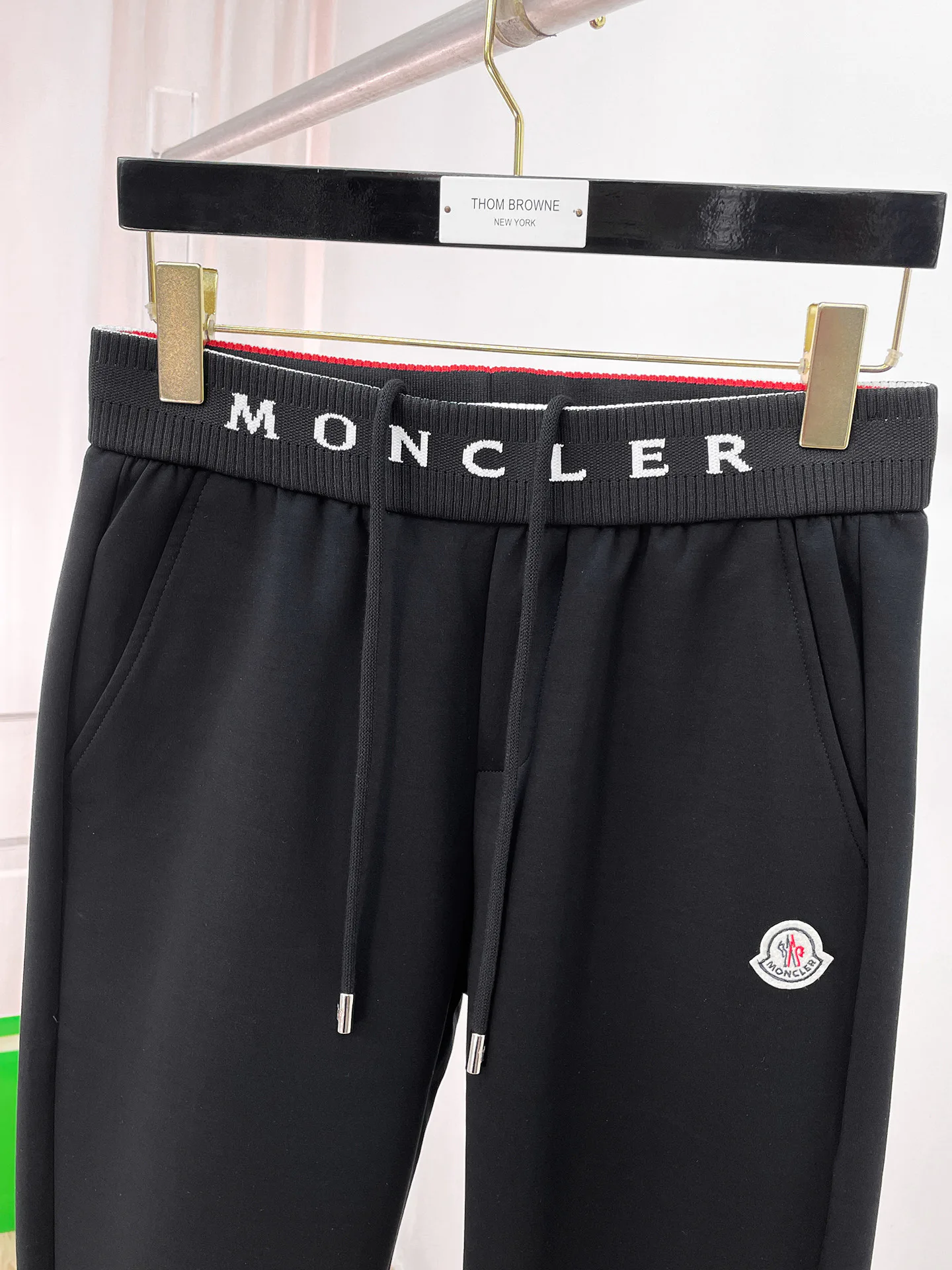 Men's Trousers MONCLER 18399359