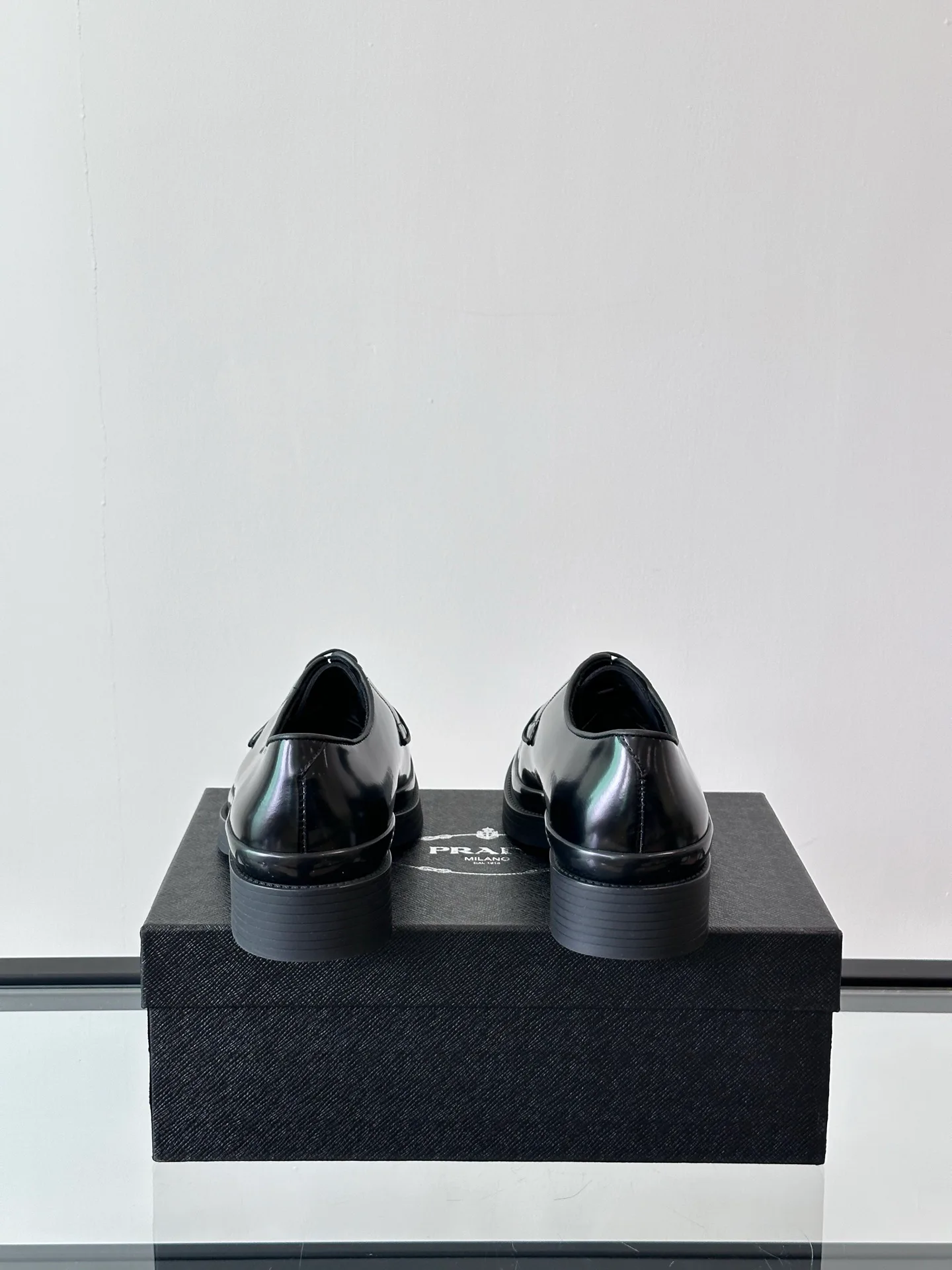 Men's Loafers And Dress Shoes PRADA 17715979