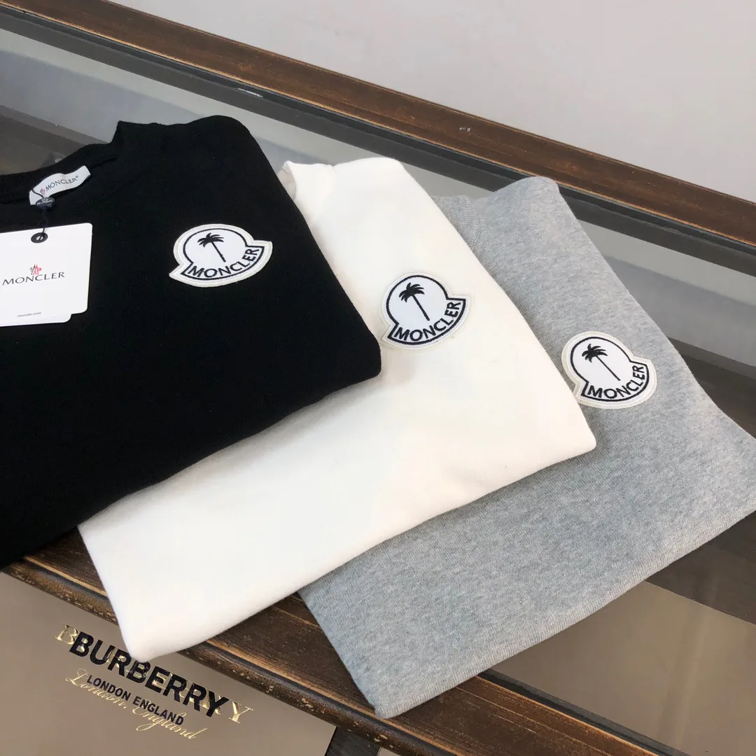 Men's Jumpers And Sweaters MONCLER 18002349