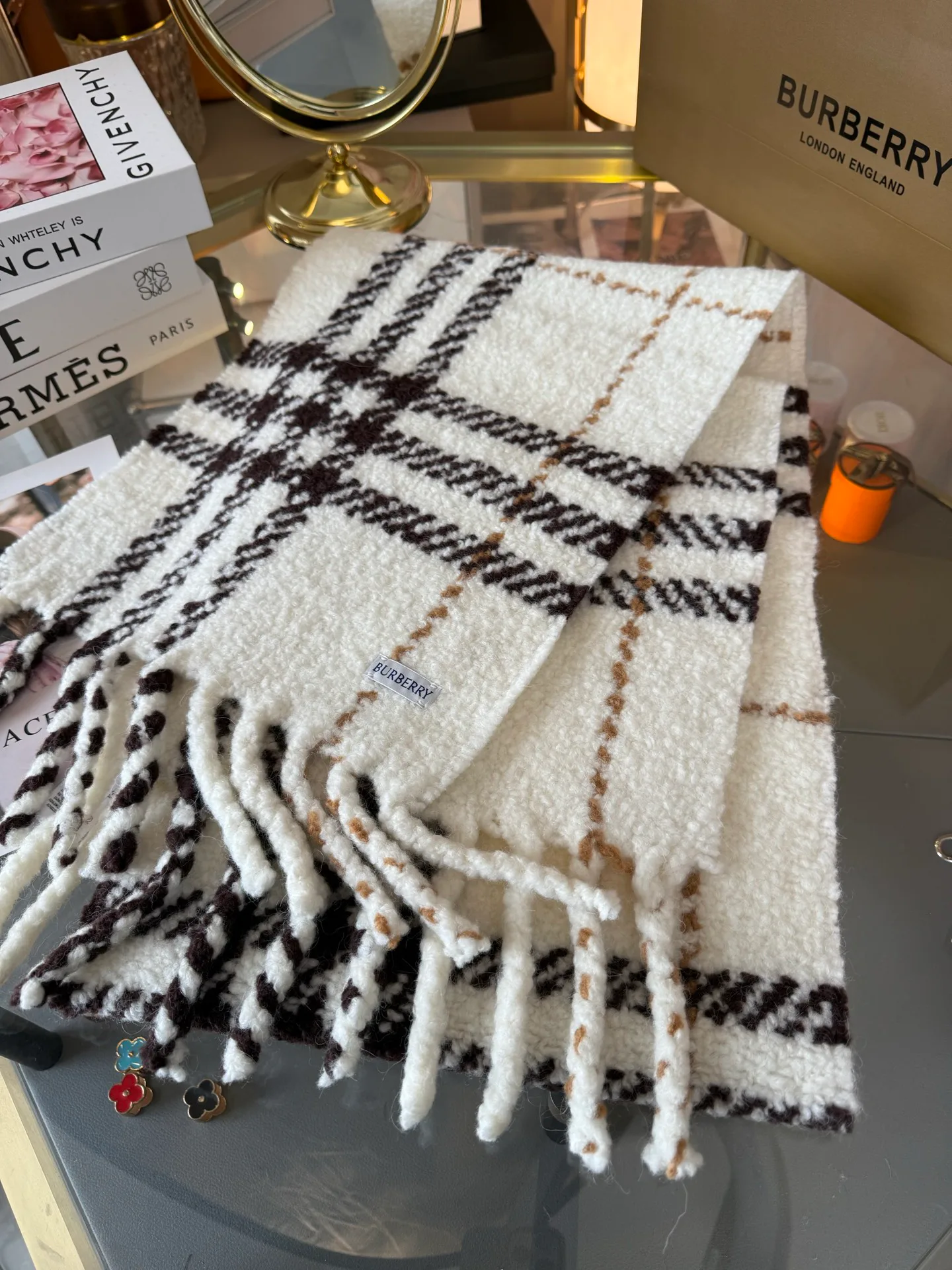 Scarves BURBERRY 18222516