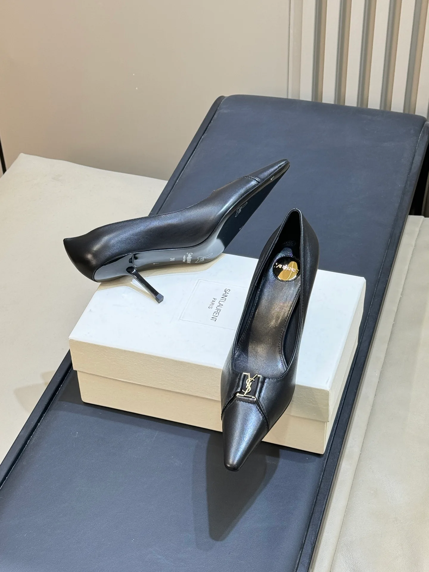 Women's Heels SAINT LAURENT 18073638