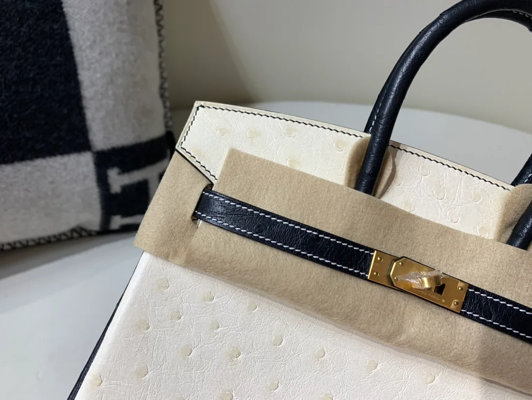 Women's Classic Handbags HERMES 18126532