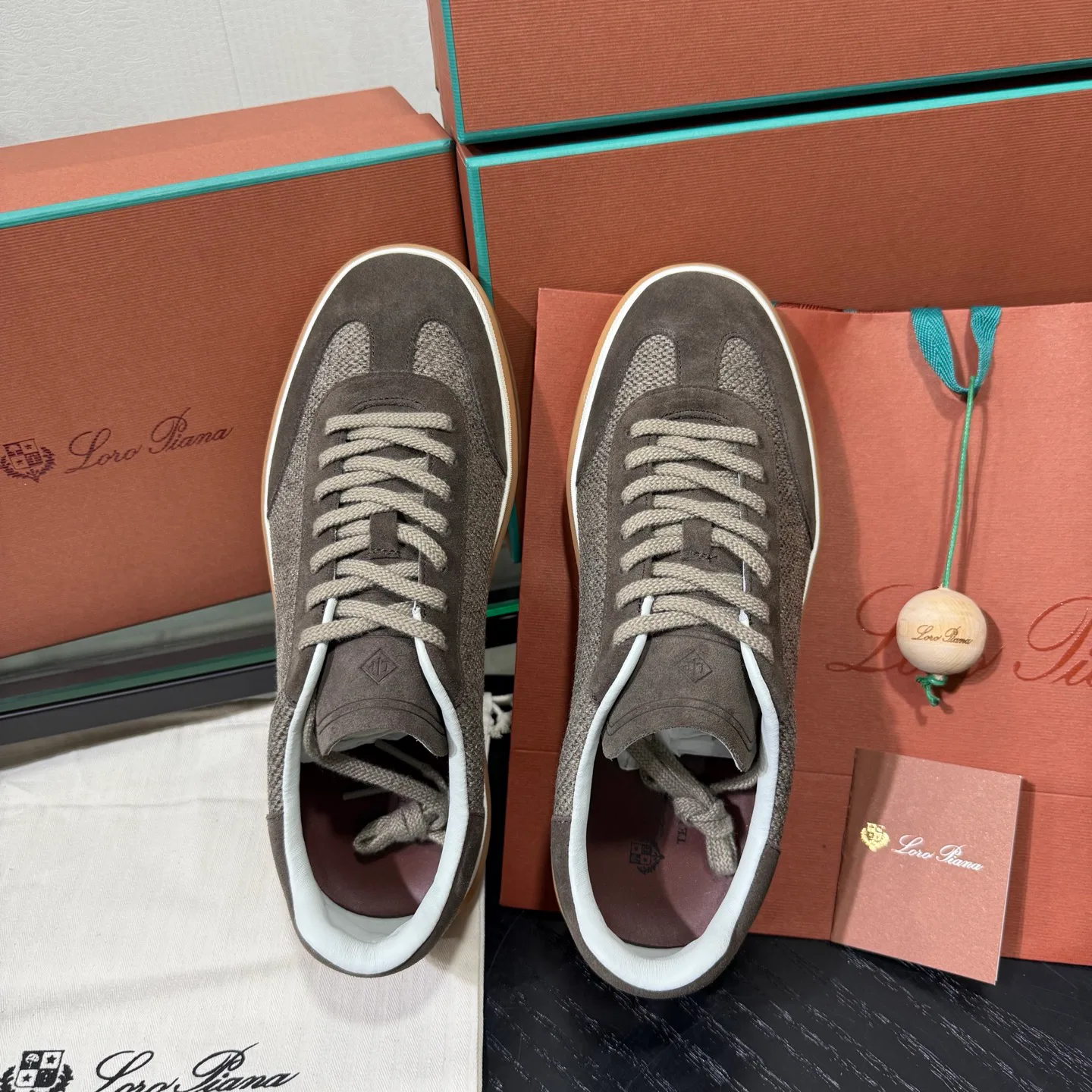 Women's Sneakers LORO PIANA 17955594