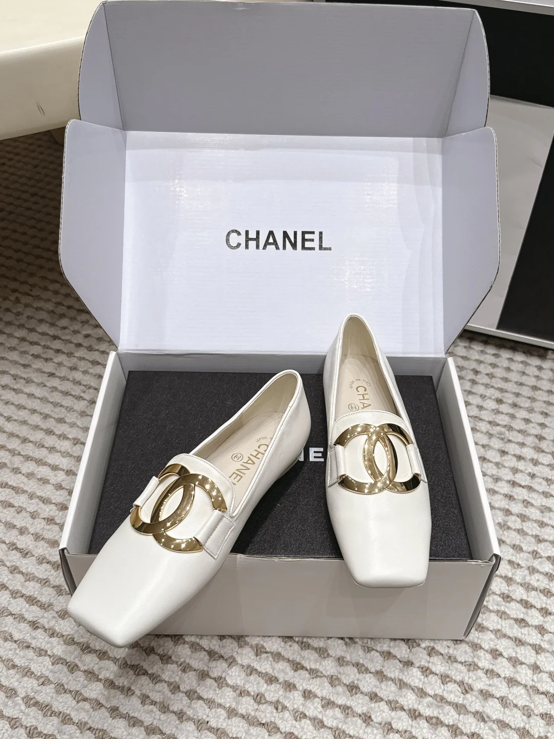 Women's Loafers And Moccasins CHANEL 17421361