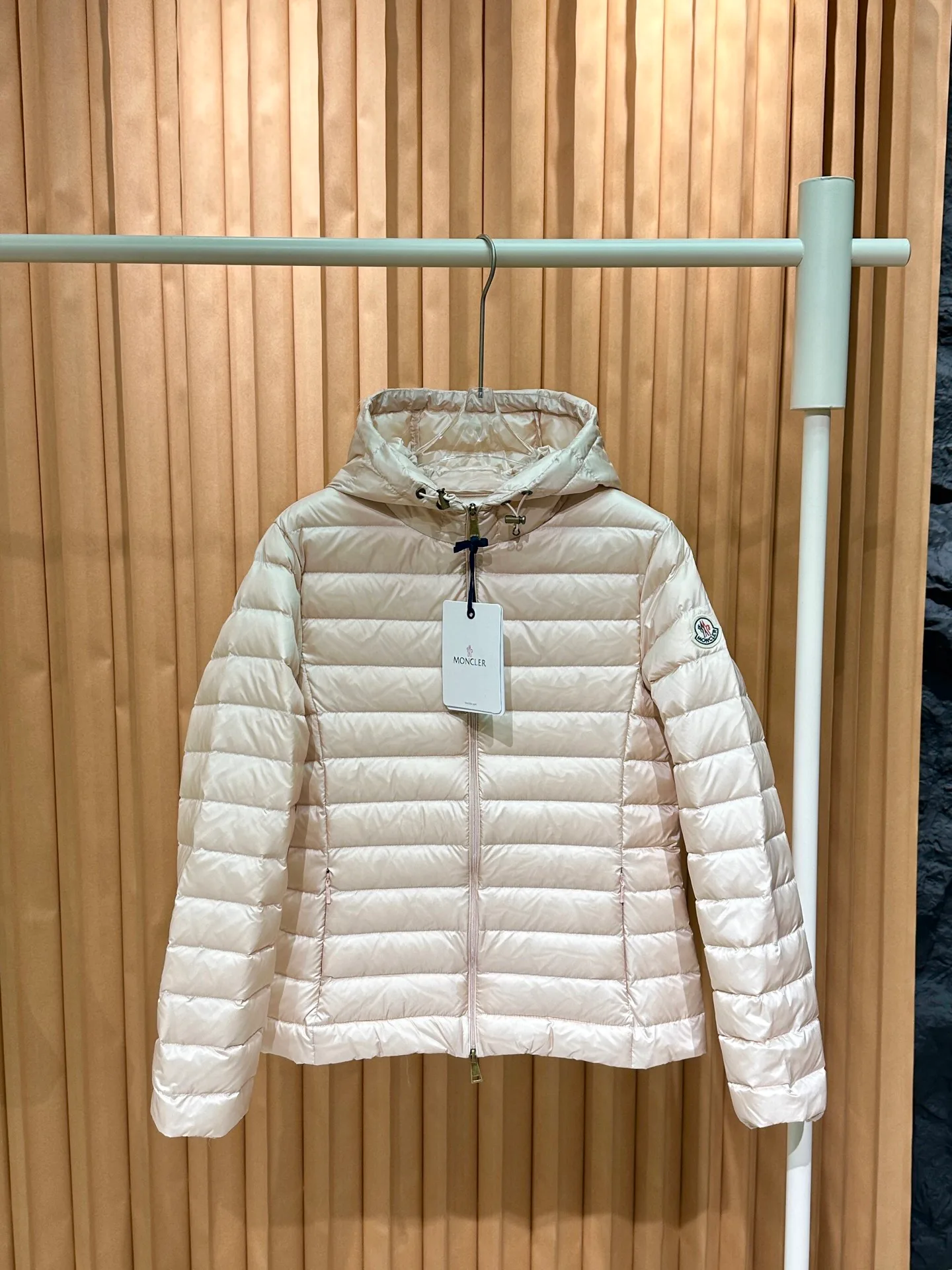 Men's Jackets And Down Jackets MONCLER 18029379