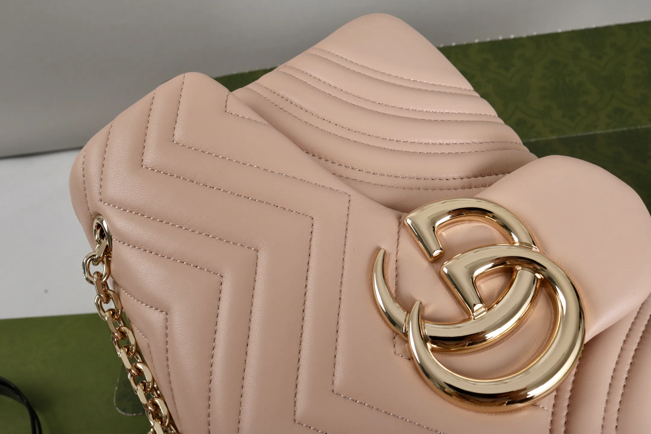 Women's Classic Handbags GUCCI 18223242