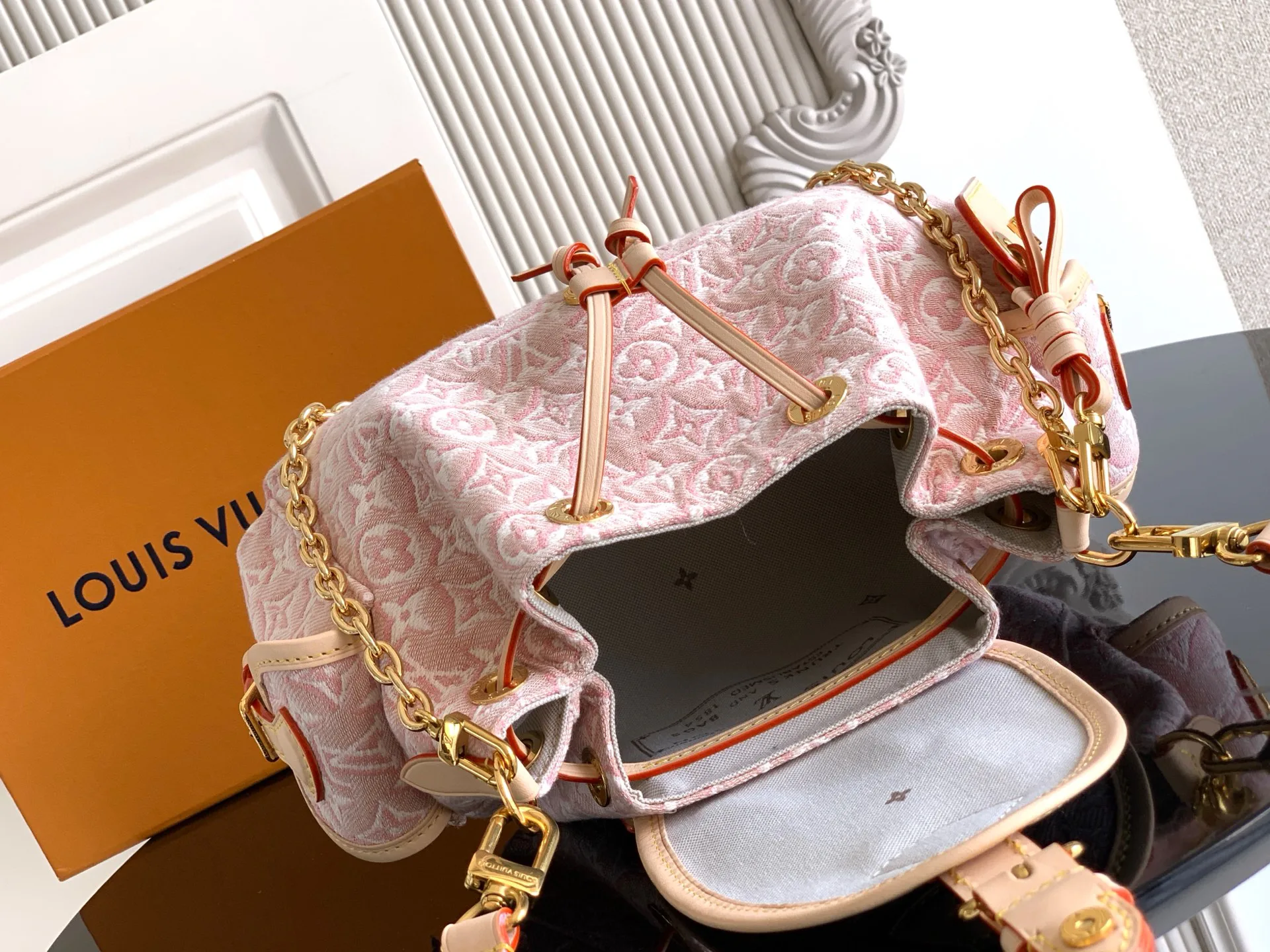 Women's Classic Handbags LOUIS VUITTON 17834797