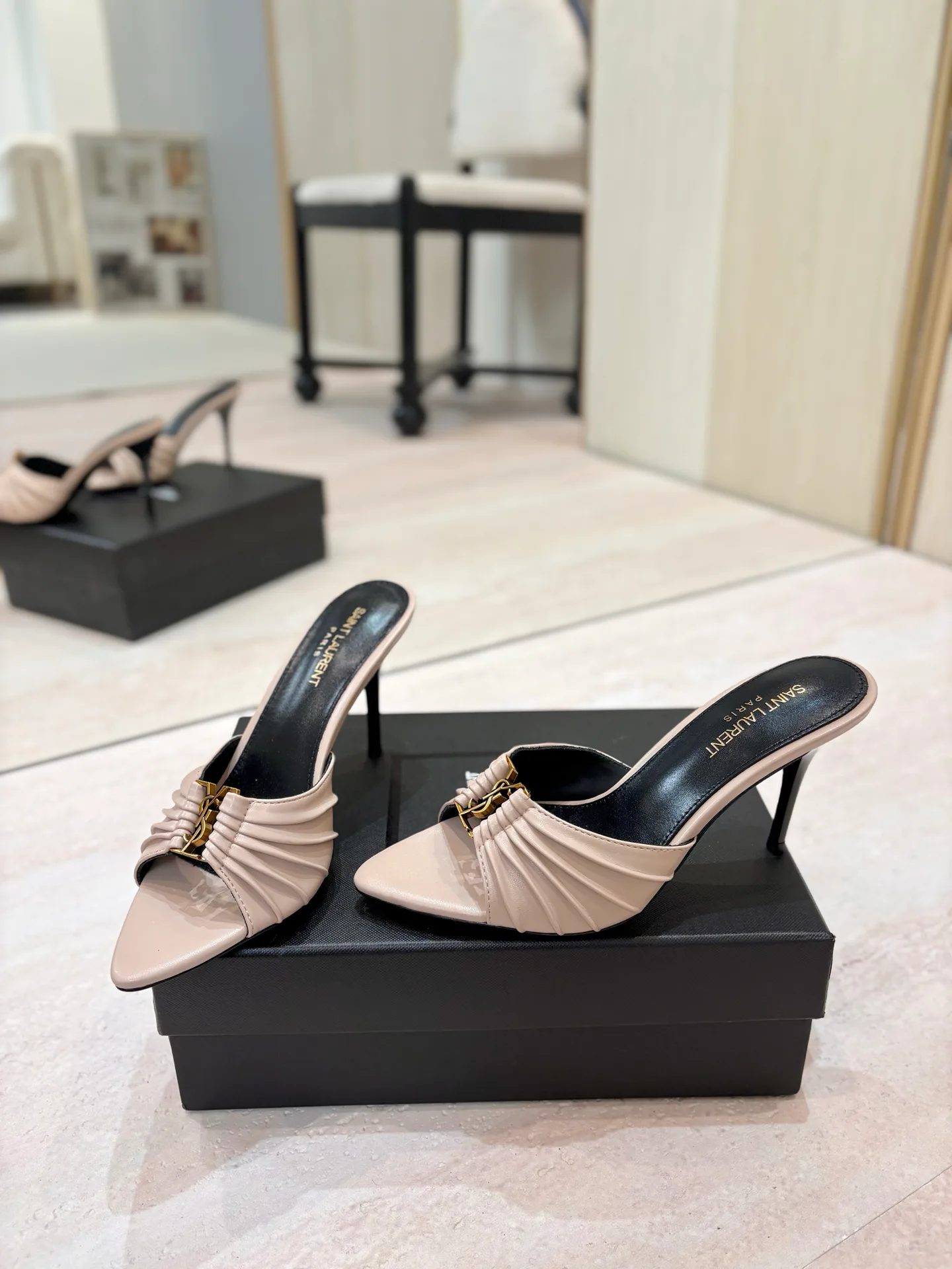 Women's Mules And Clogs SAINT LAURENT 17476059