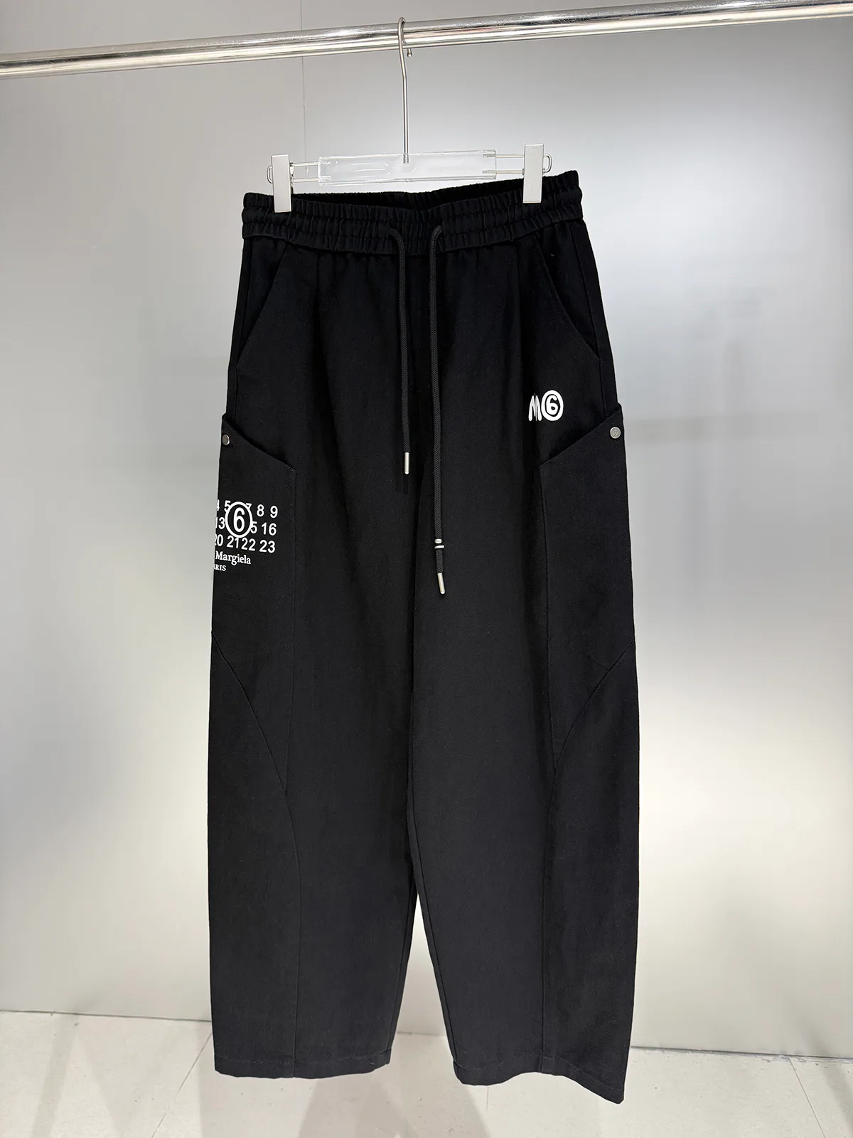 Men's Trousers MAISON MARGIELA 17811643