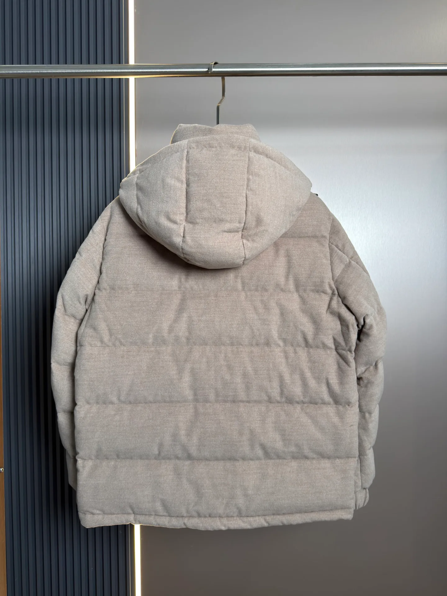 Men's Jackets And Down Jackets LOUIS VUITTON 18216862