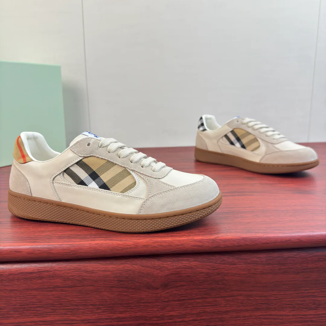 Men's Sneakers BURBERRY 17636478
