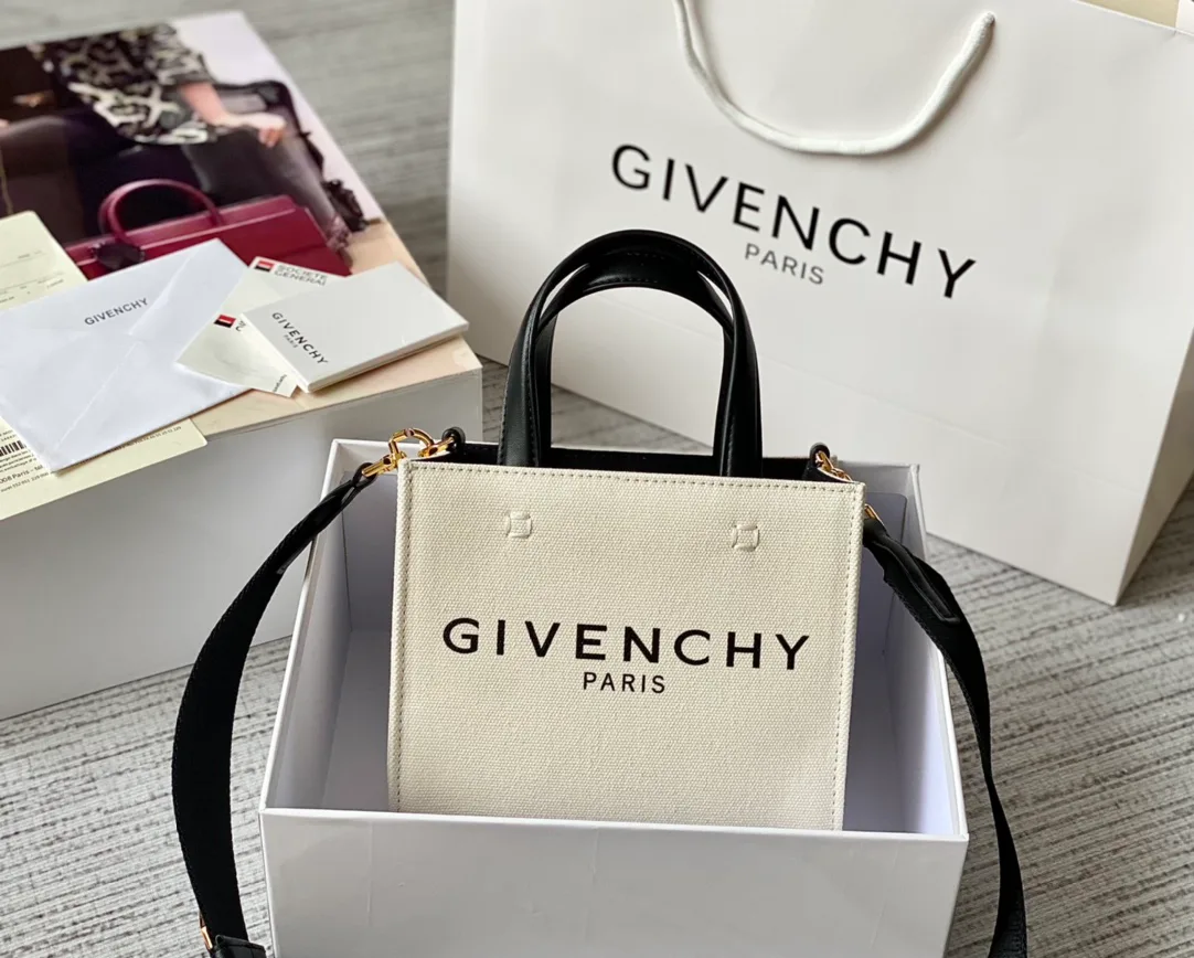 Women's Classic Handbags GIVENCHY 18452595