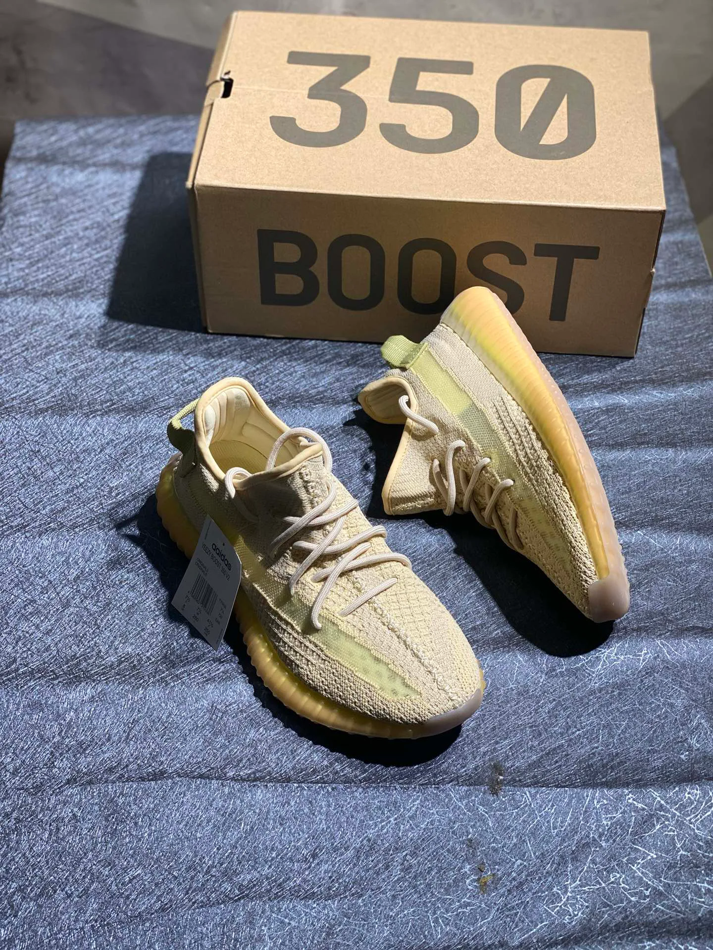 Men's Sneakers YEEZY 17326247