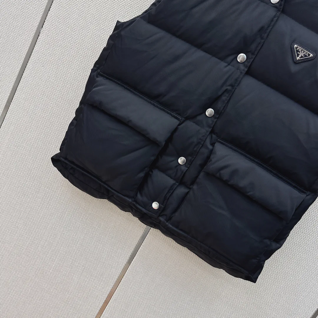 Women's Vests PRADA 18183473