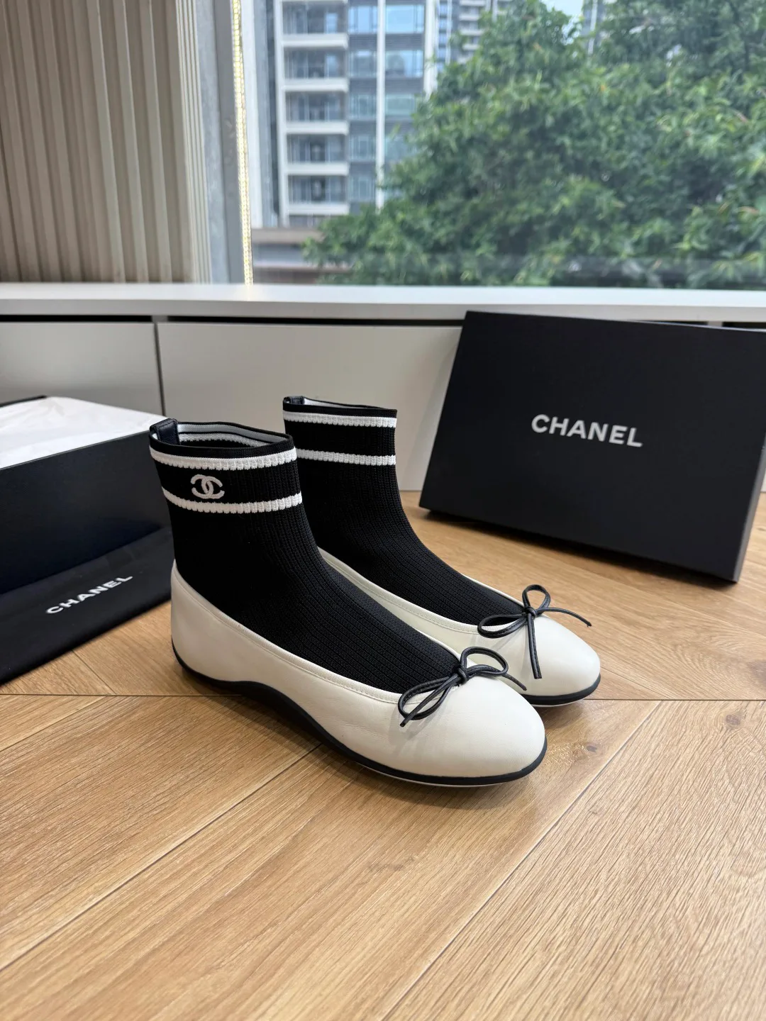 Women's Ballet Flats CHANEL 17684523