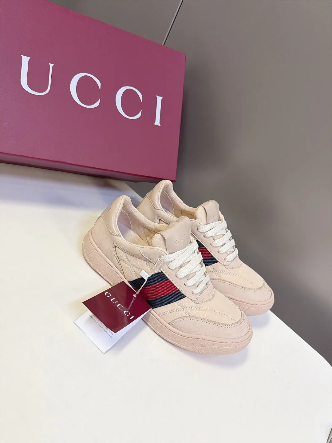 Women's Sneakers GUCCI 18005188