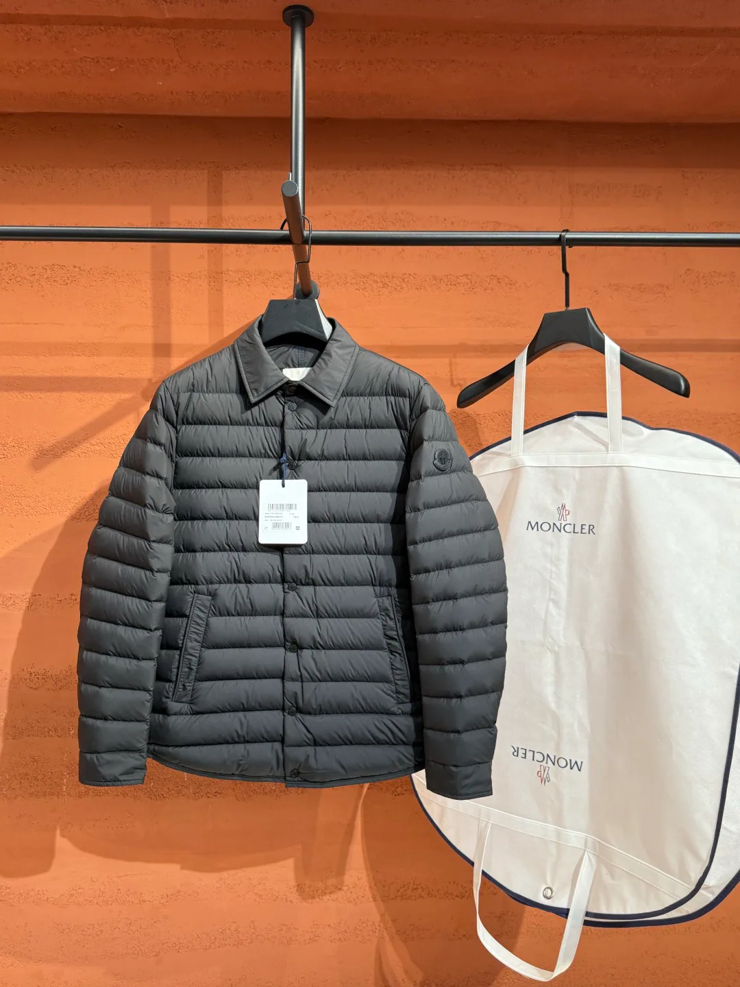 Women's Jackets And Down Jackets MONCLER 18436263
