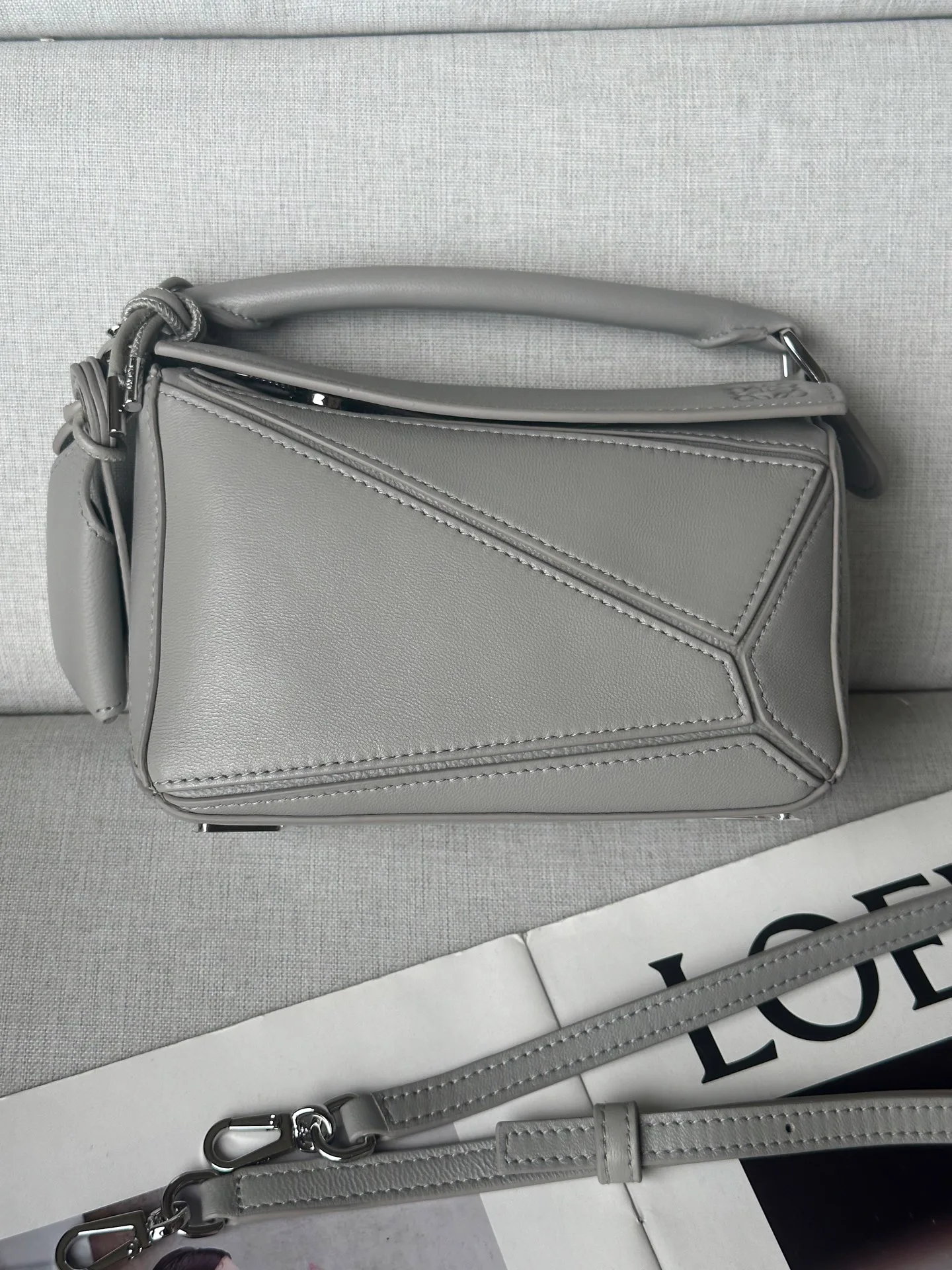 Women's Classic Handbags LOEWE 16839126