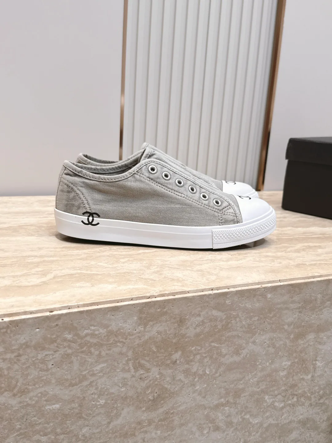 Women's Canvas Shoes CHANEL 18025818