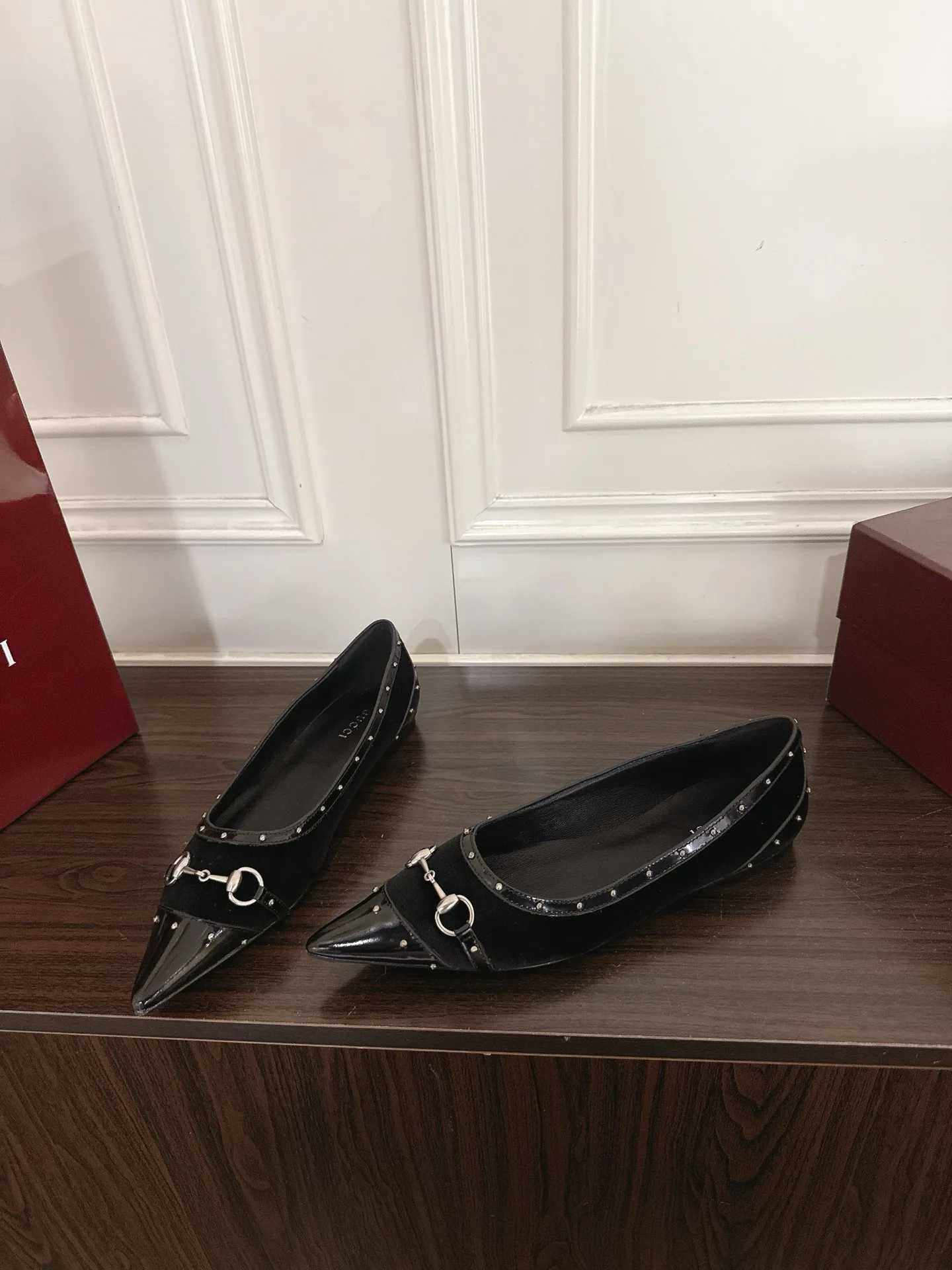 Women's Ballet Flats GUCCI 18135568