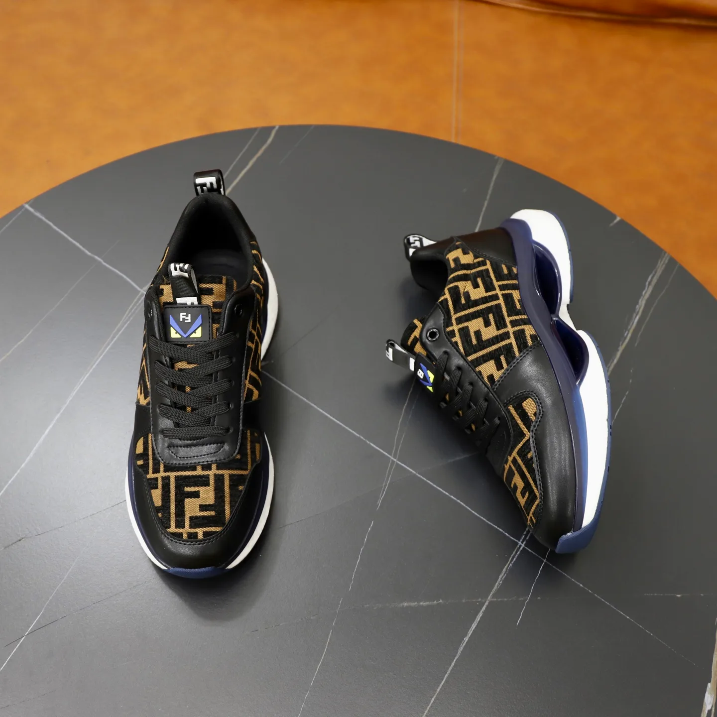 Men's Sneakers FENDI 18516250