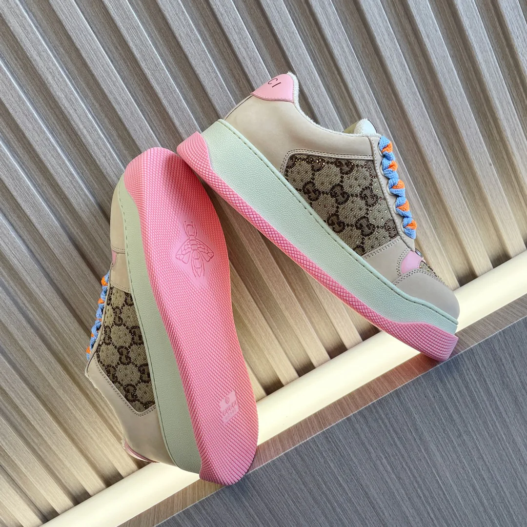 Women's Sneakers GUCCI 17897025