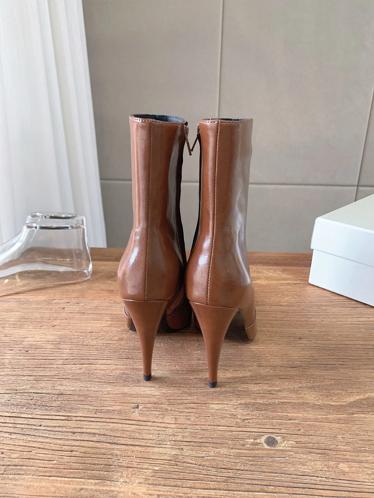Women's Booties SAINT LAURENT 18365303