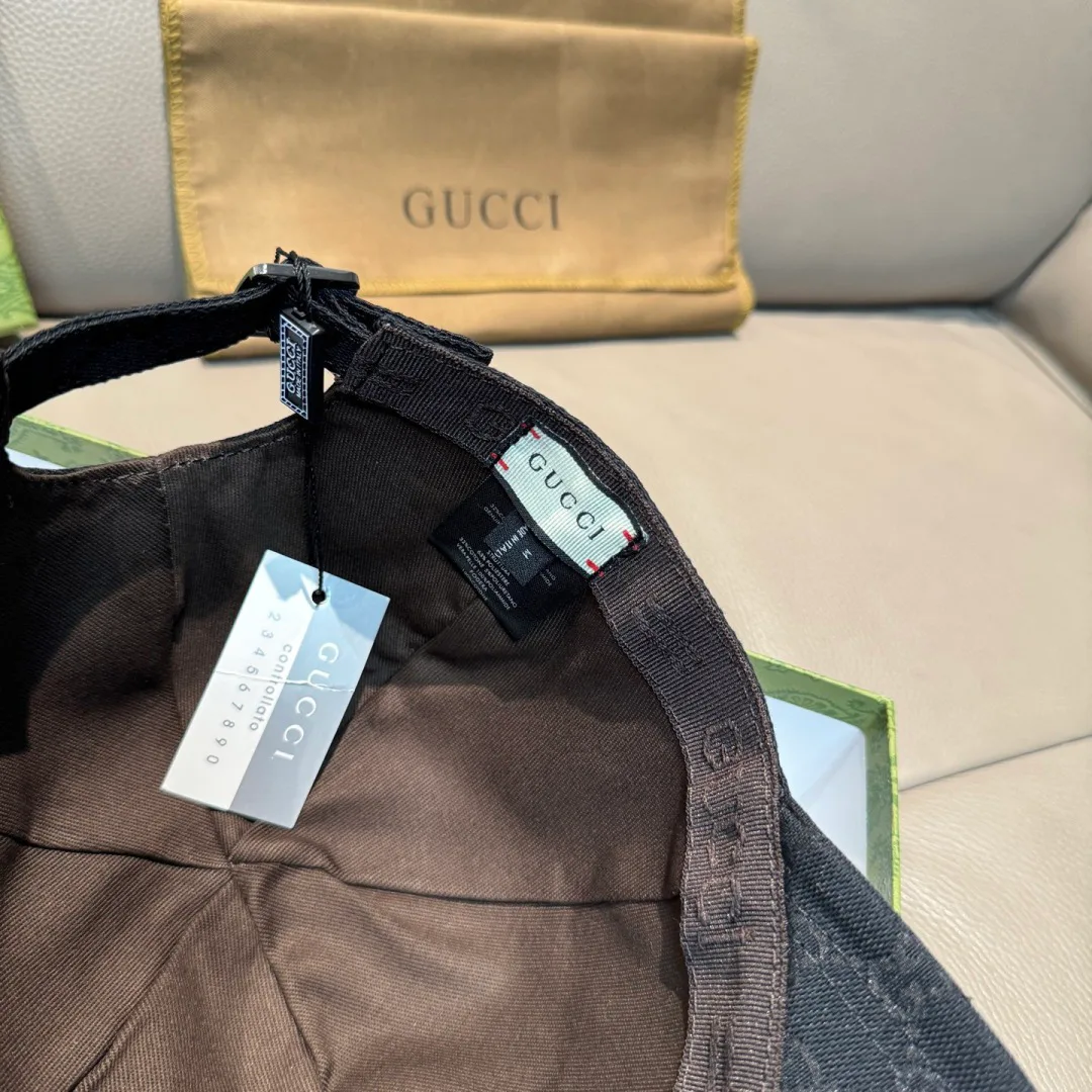 Hats GUCCI 17515257