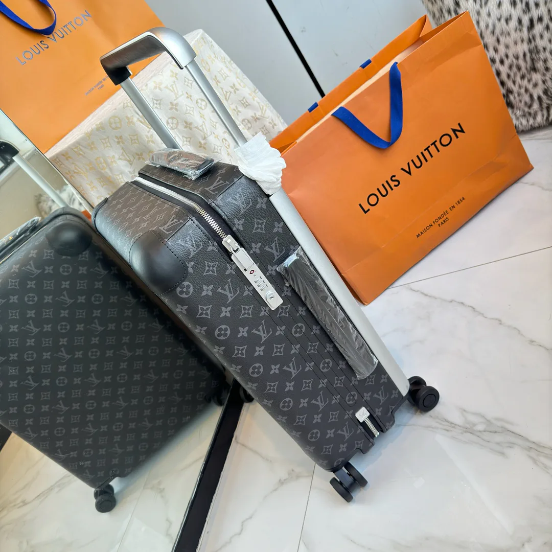 Suitcases LOUIS VUITTON 17675221