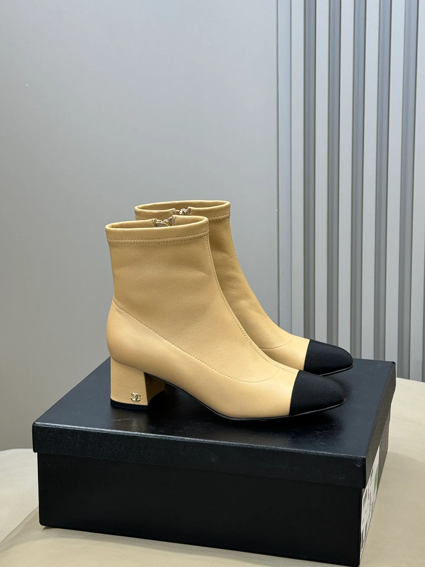 Women's Booties CHANEL 18080526