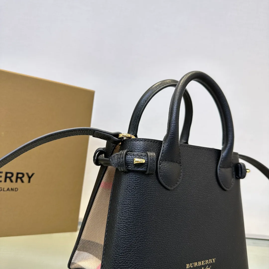 Women's Classic Handbags BURBERRY 17483296