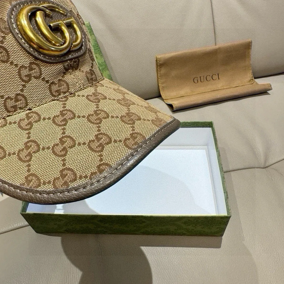 Hats GUCCI 18347104