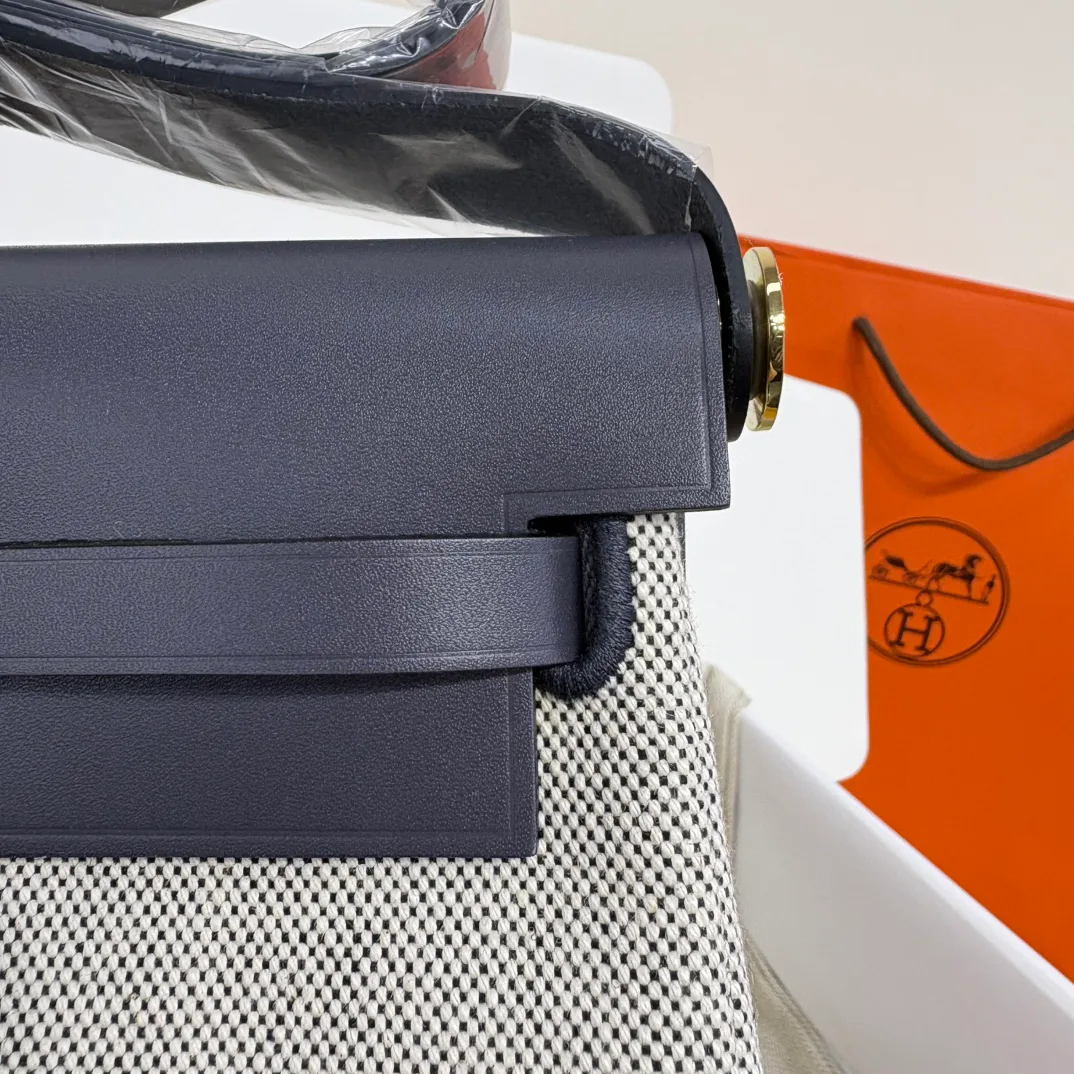 Women's Classic Handbags HERMES 18394445