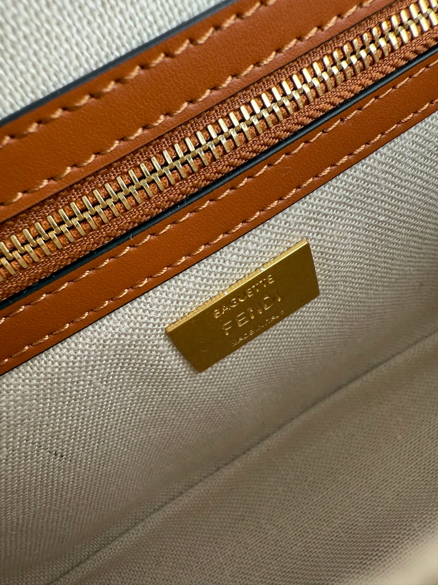 Women's Classic Handbags FENDI 17880636
