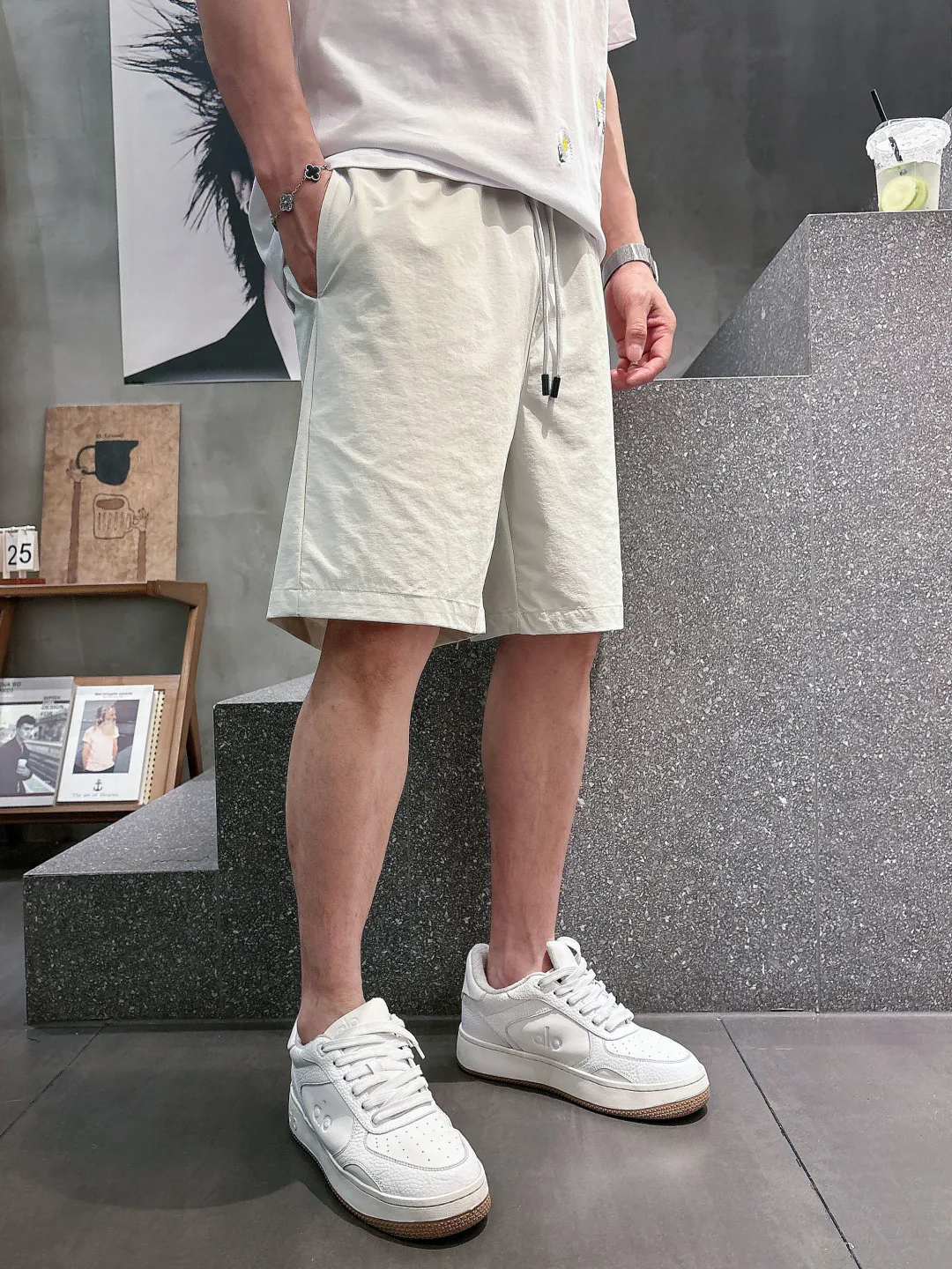 Men's Shorts PRADA 18097713