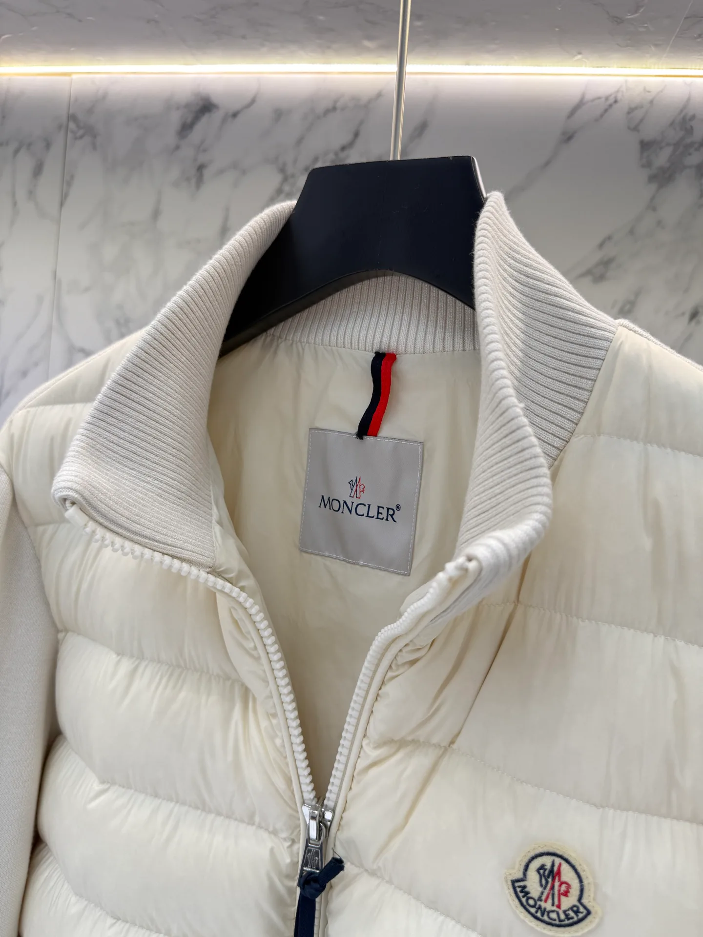 Men's Jackets And Down Jackets MONCLER 18480843