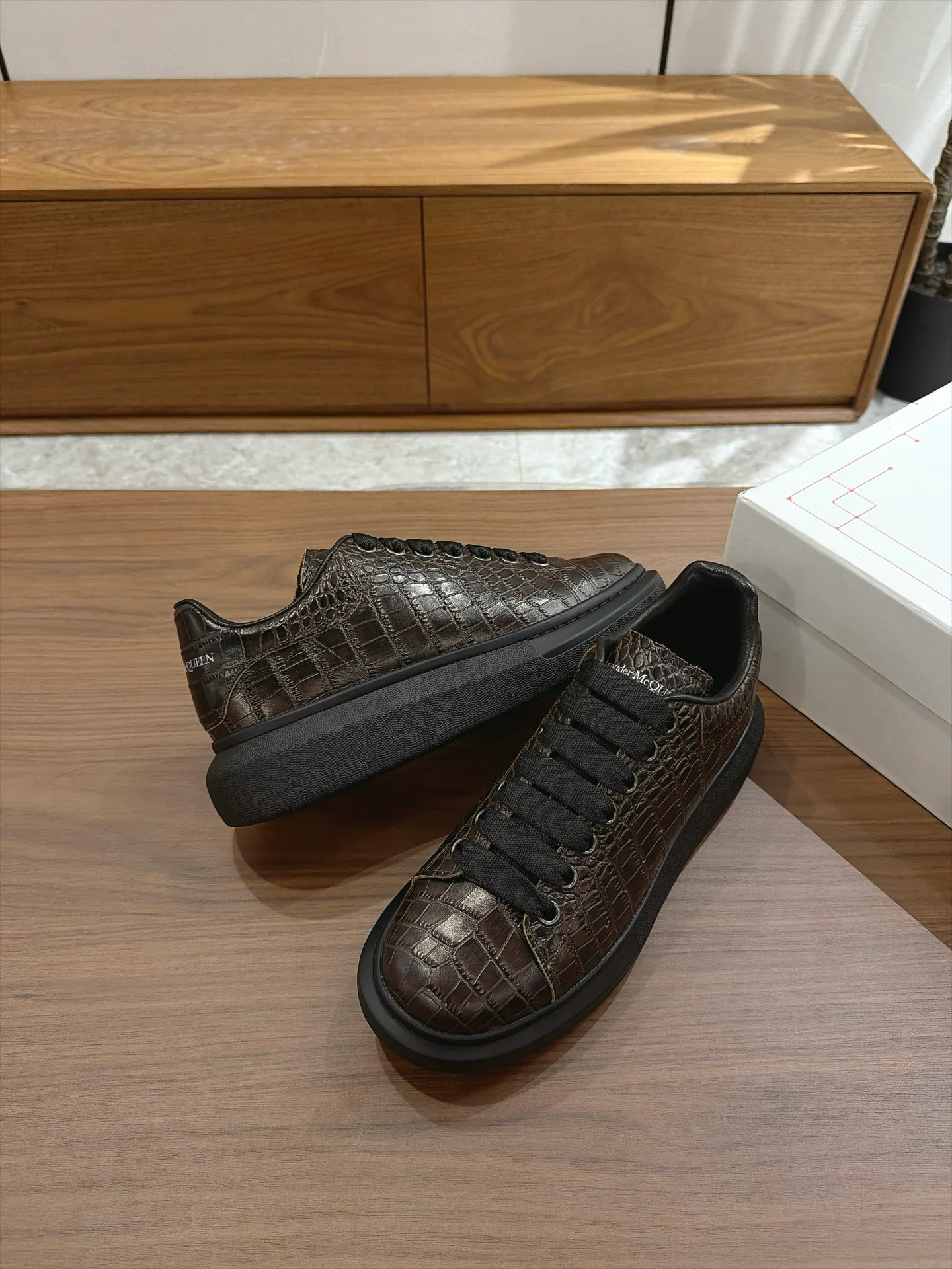 Women's Sneakers ALEXANDER MCQUEEN 18159796