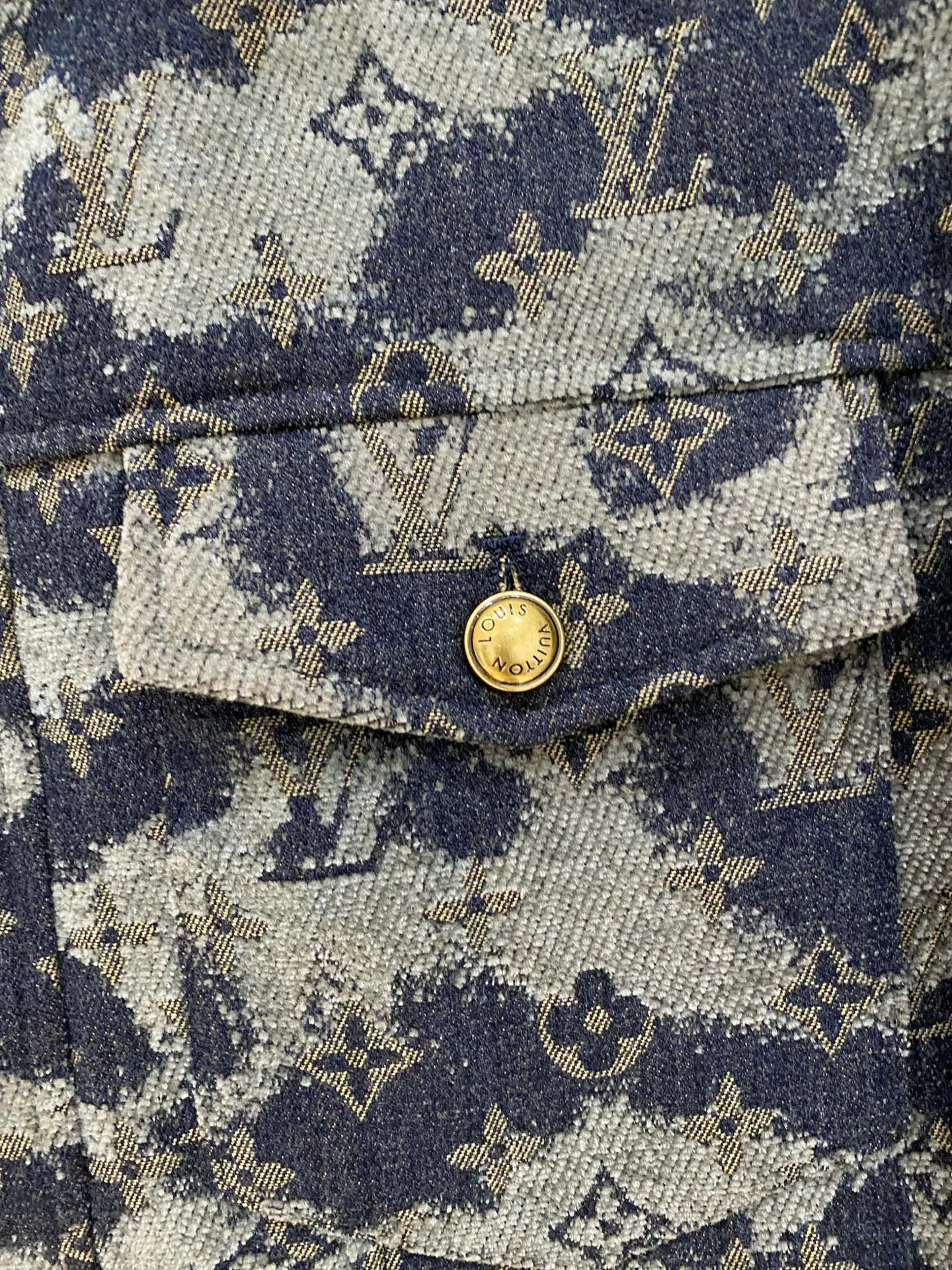 Men's Jackets And Down Jackets LOUIS VUITTON 18273030