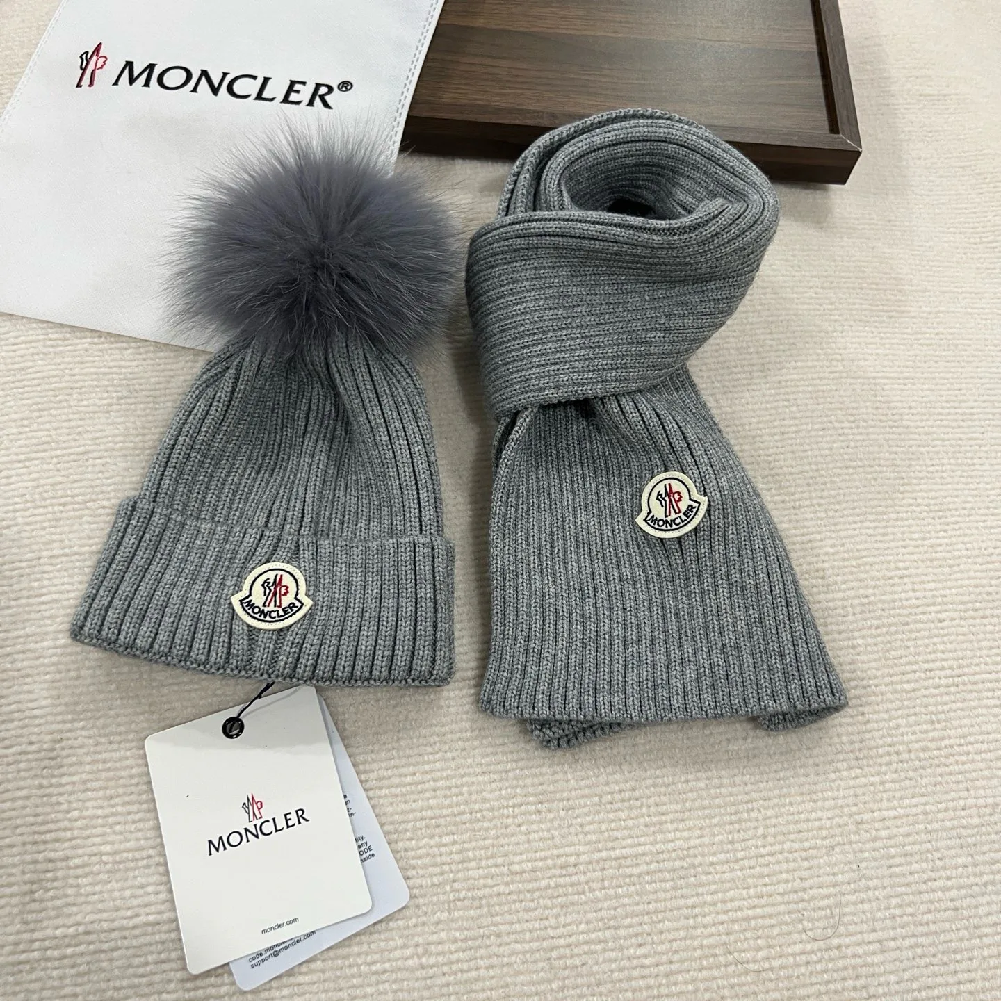 Hats MONCLER 18078324