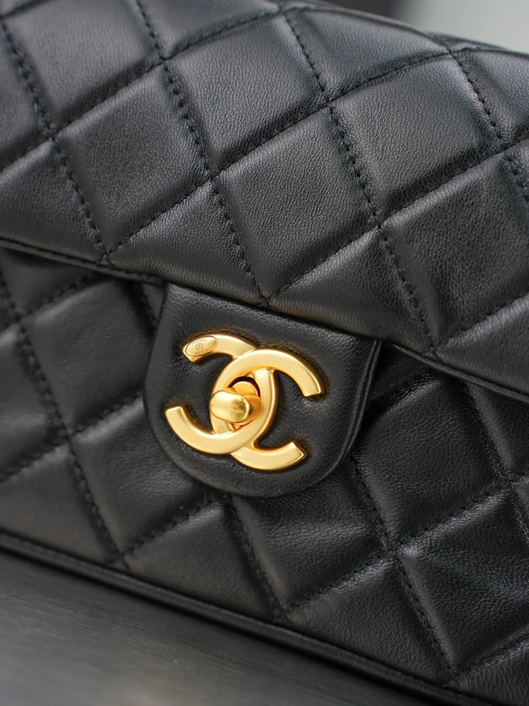 Women's Classic Handbags CHANEL 17498582