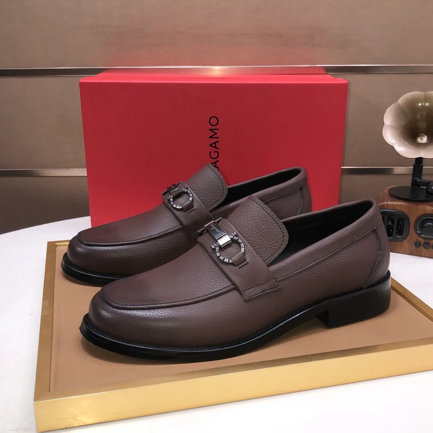 Men's Loafers And Dress Shoes SALVATORE FERRAGAMO 18262175