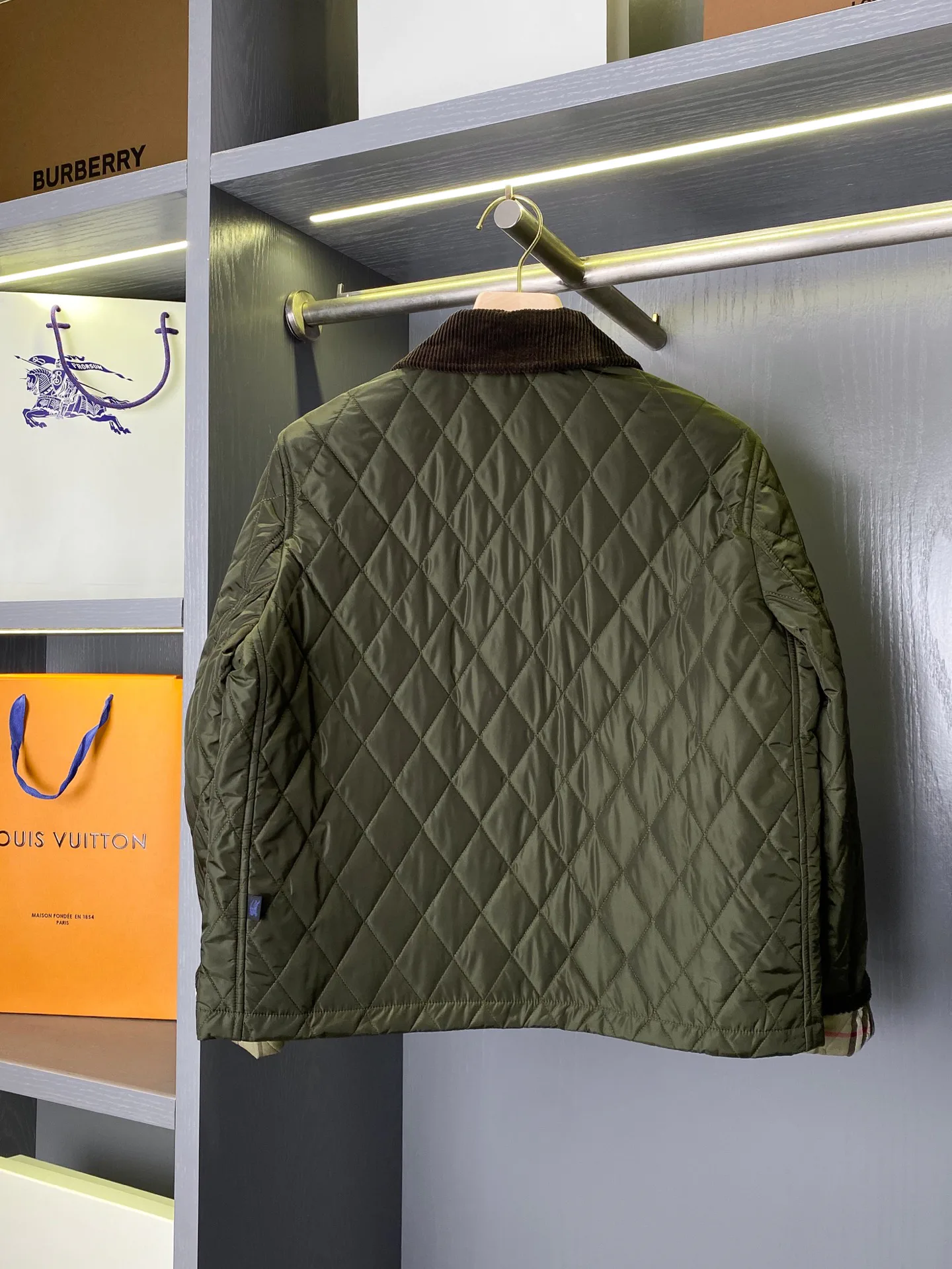 Women's Jackets And Down Jackets BURBERRY 18513002