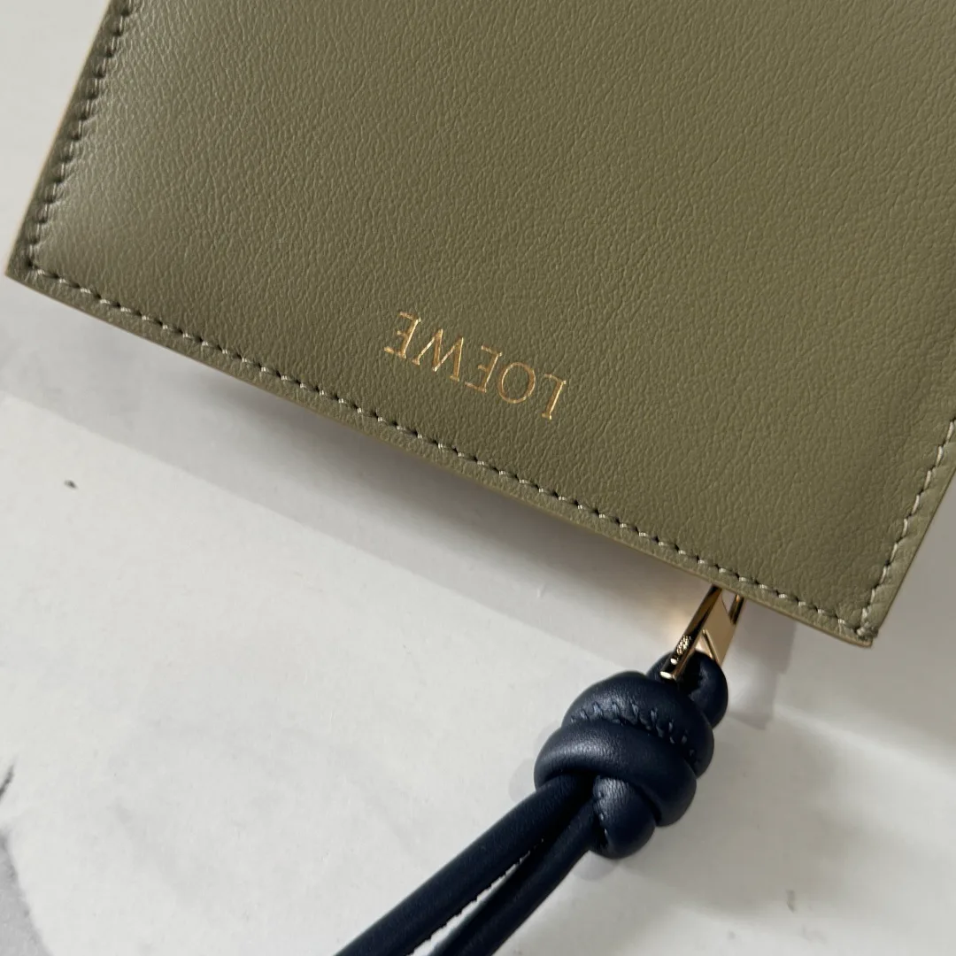 Women's Clutches LOEWE 17678669