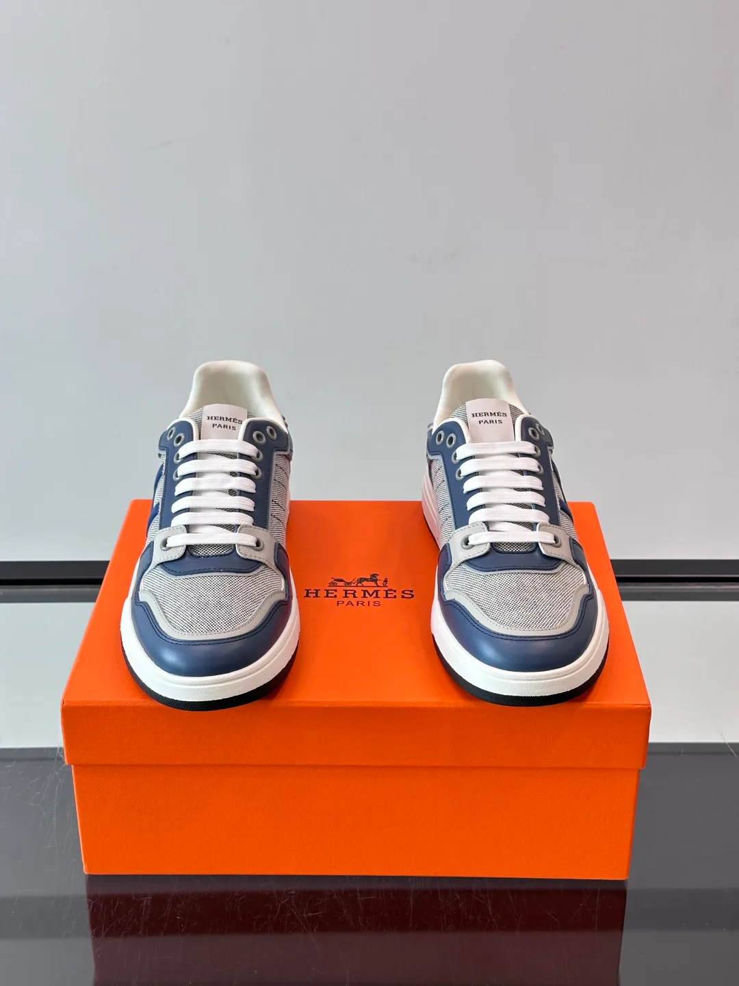 Men's Sneakers HERMES 18500636