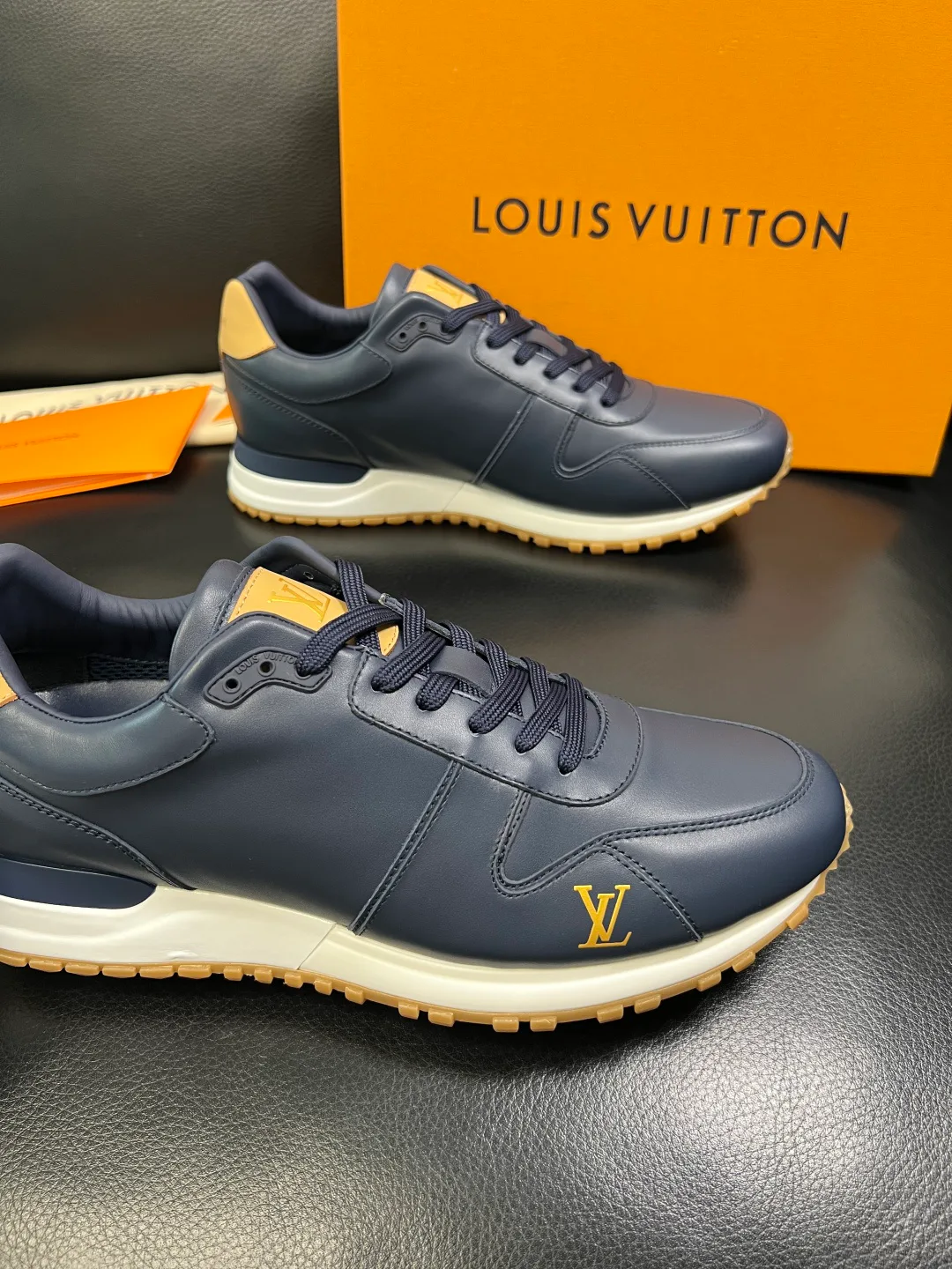 Men's Sneakers LOUIS VUITTON 17961830