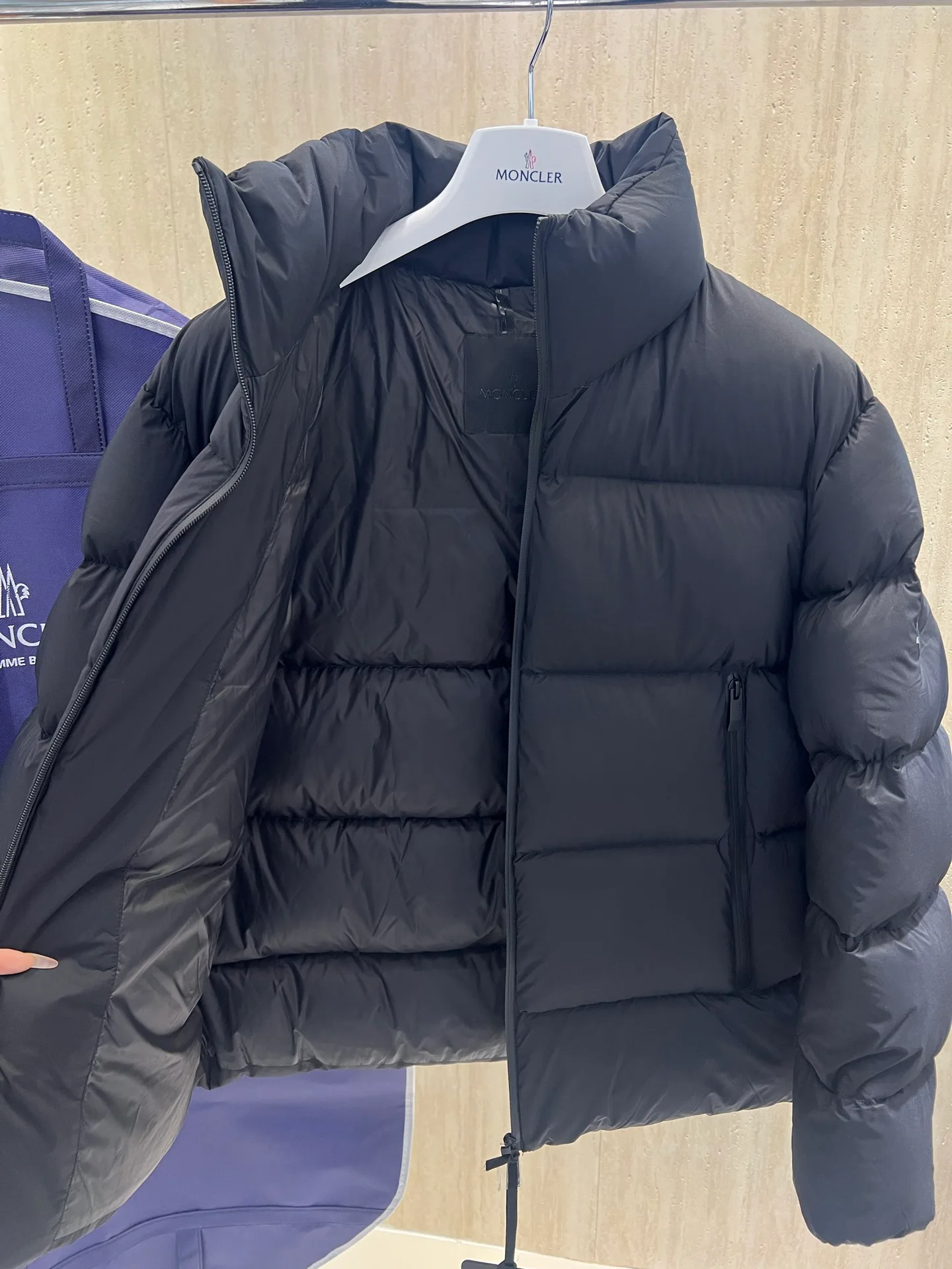 Men's Jackets And Down Jackets MONCLER 18231560