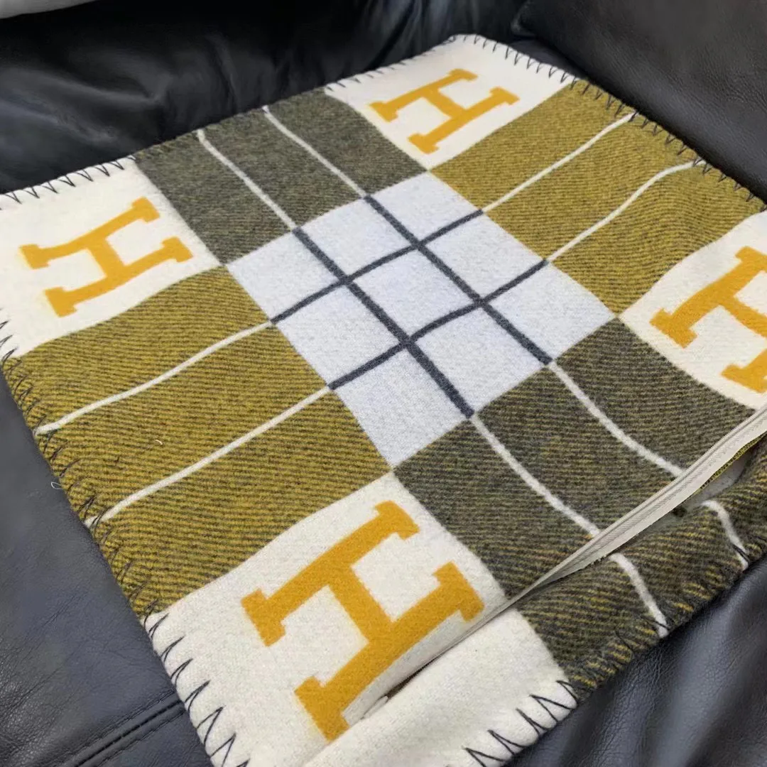 Textiles HERMES 18222641