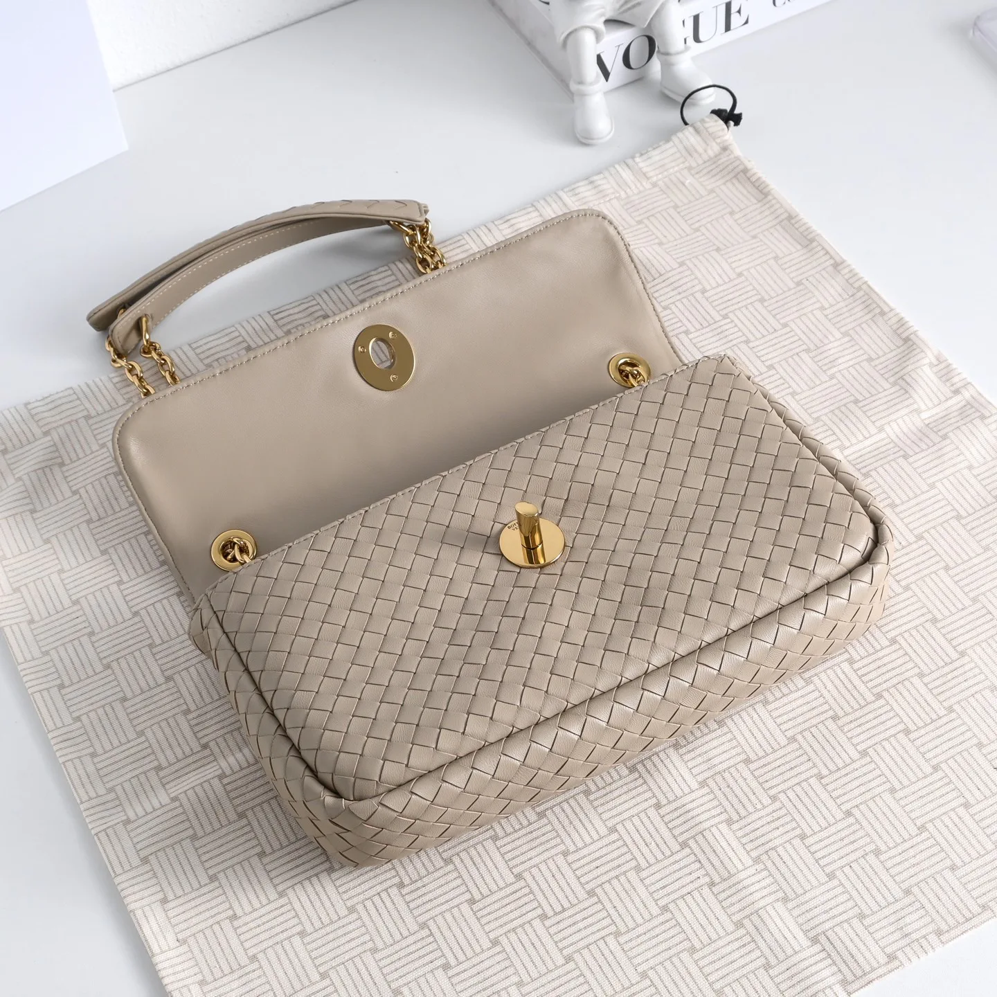 Классические Сумки Женские Bottega Veneta 18566433