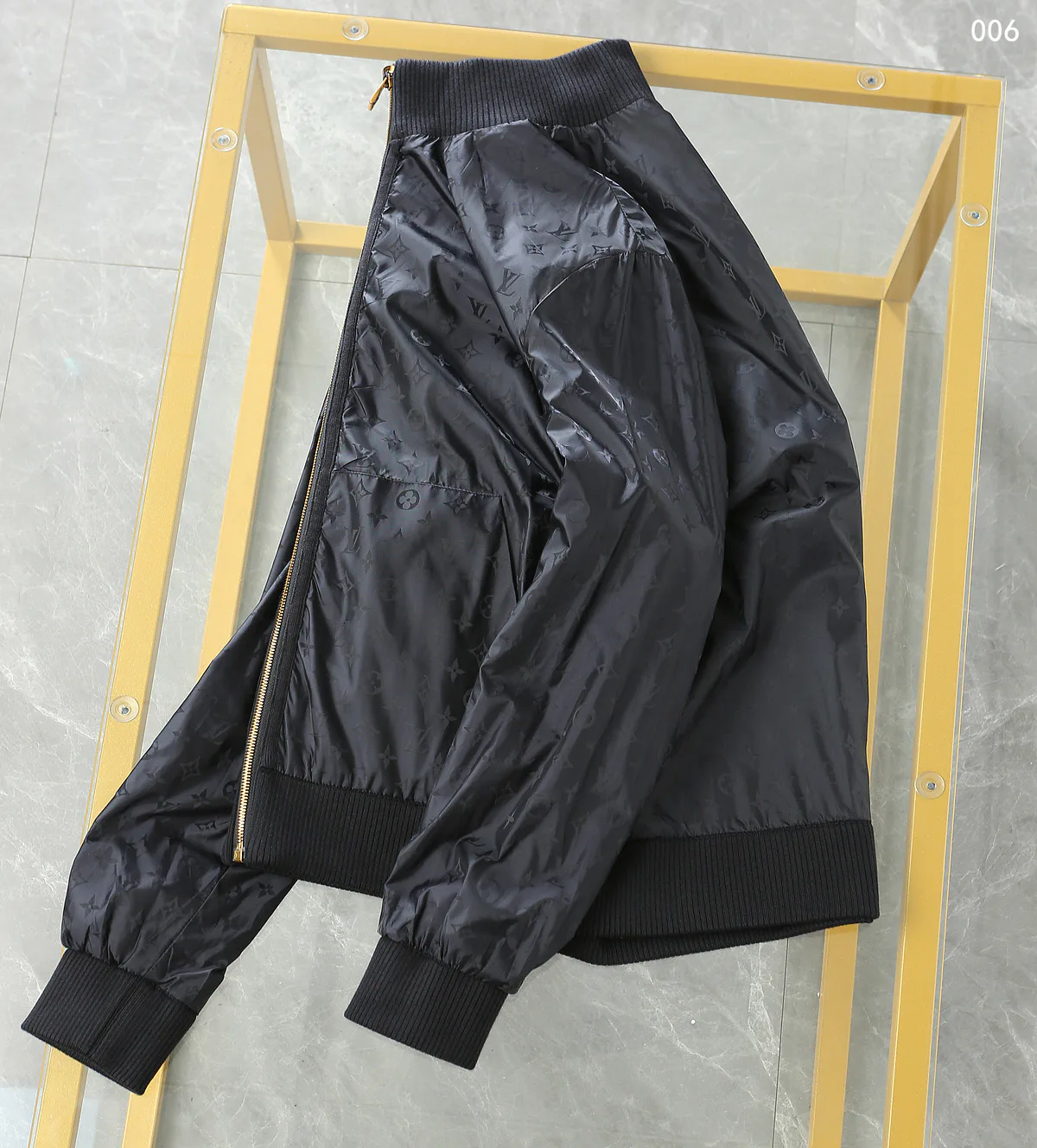 Men's Jackets And Down Jackets LOUIS VUITTON 18109764